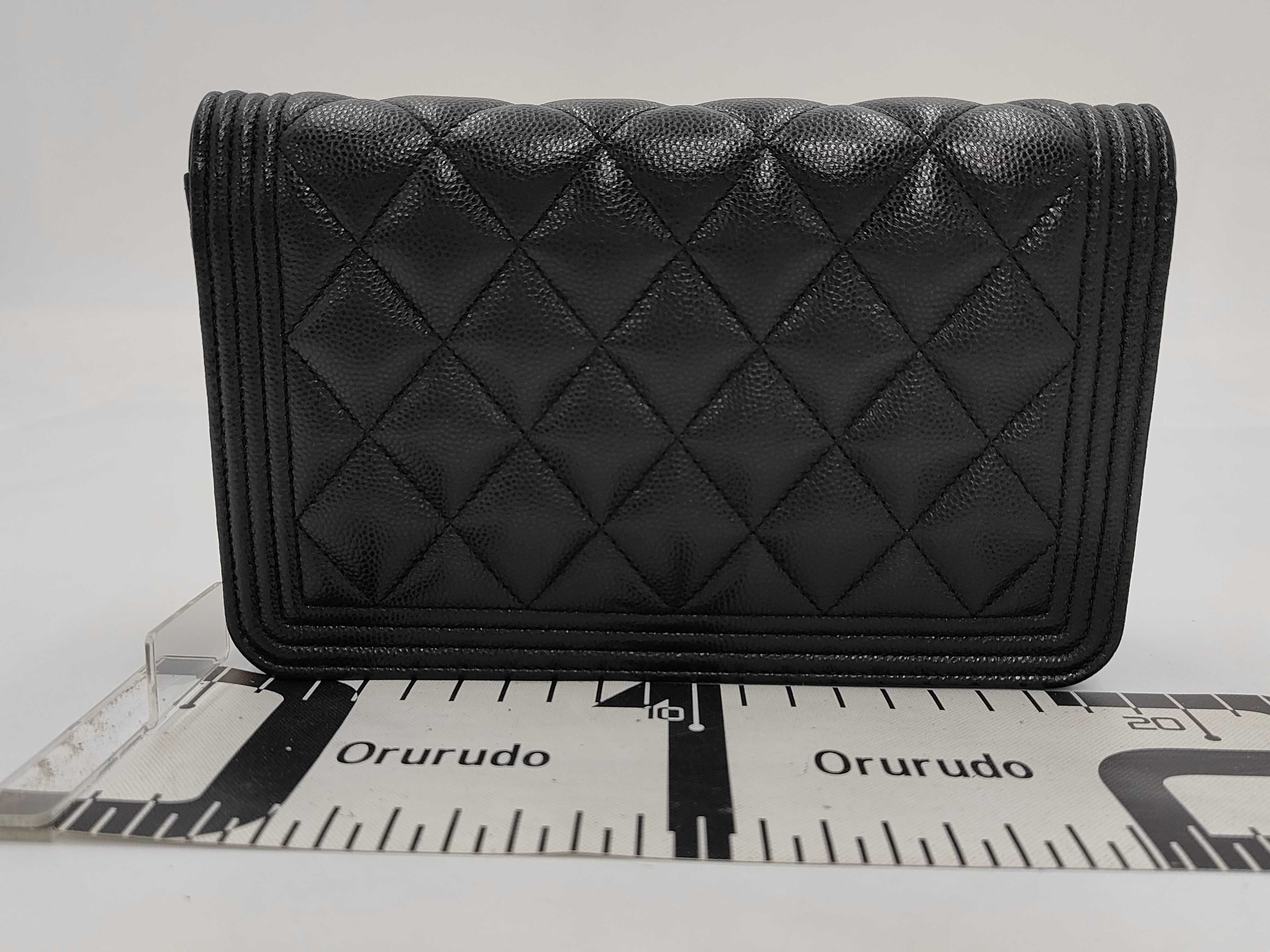 Boy Caviar Skin Chain Wallet, serial number 29 series, with dust bag, card, and sticker, also includes a shoulder bag. — view 2