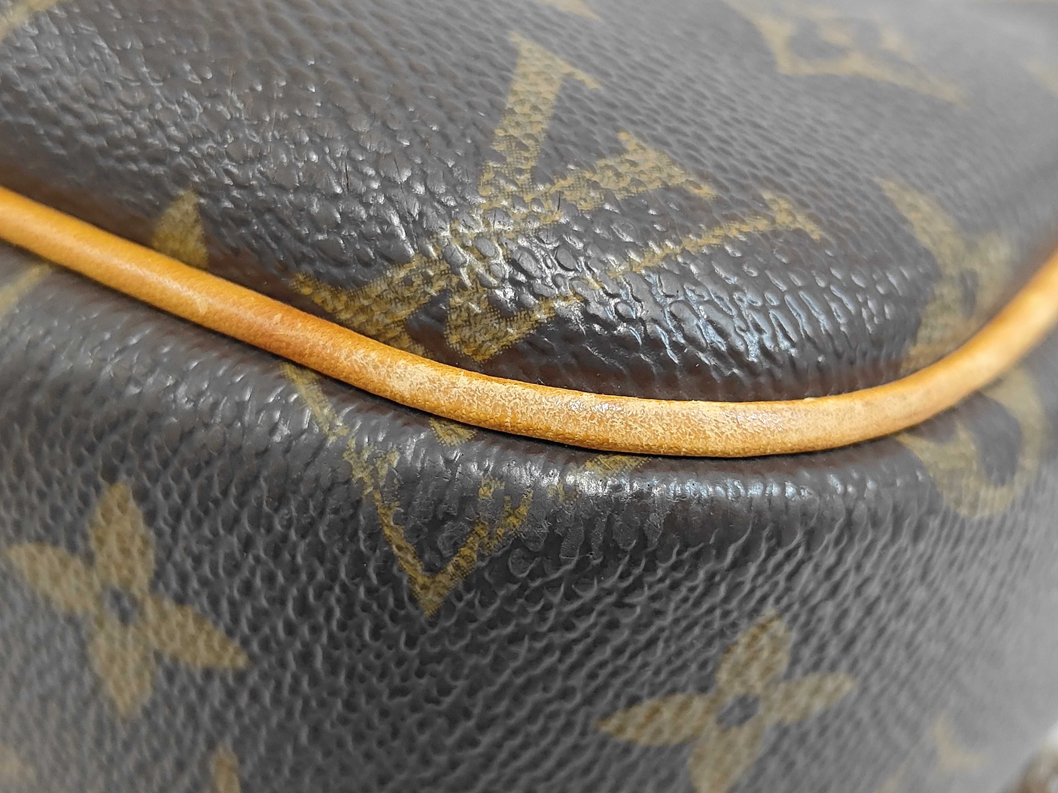 Reporter PM Shoulder Bag — view 3