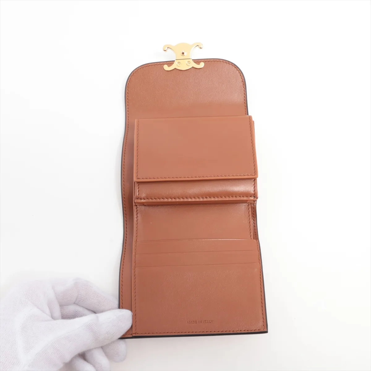 Triomphe Small Flap Wallet Leather Compact Wallet Brown — view 5