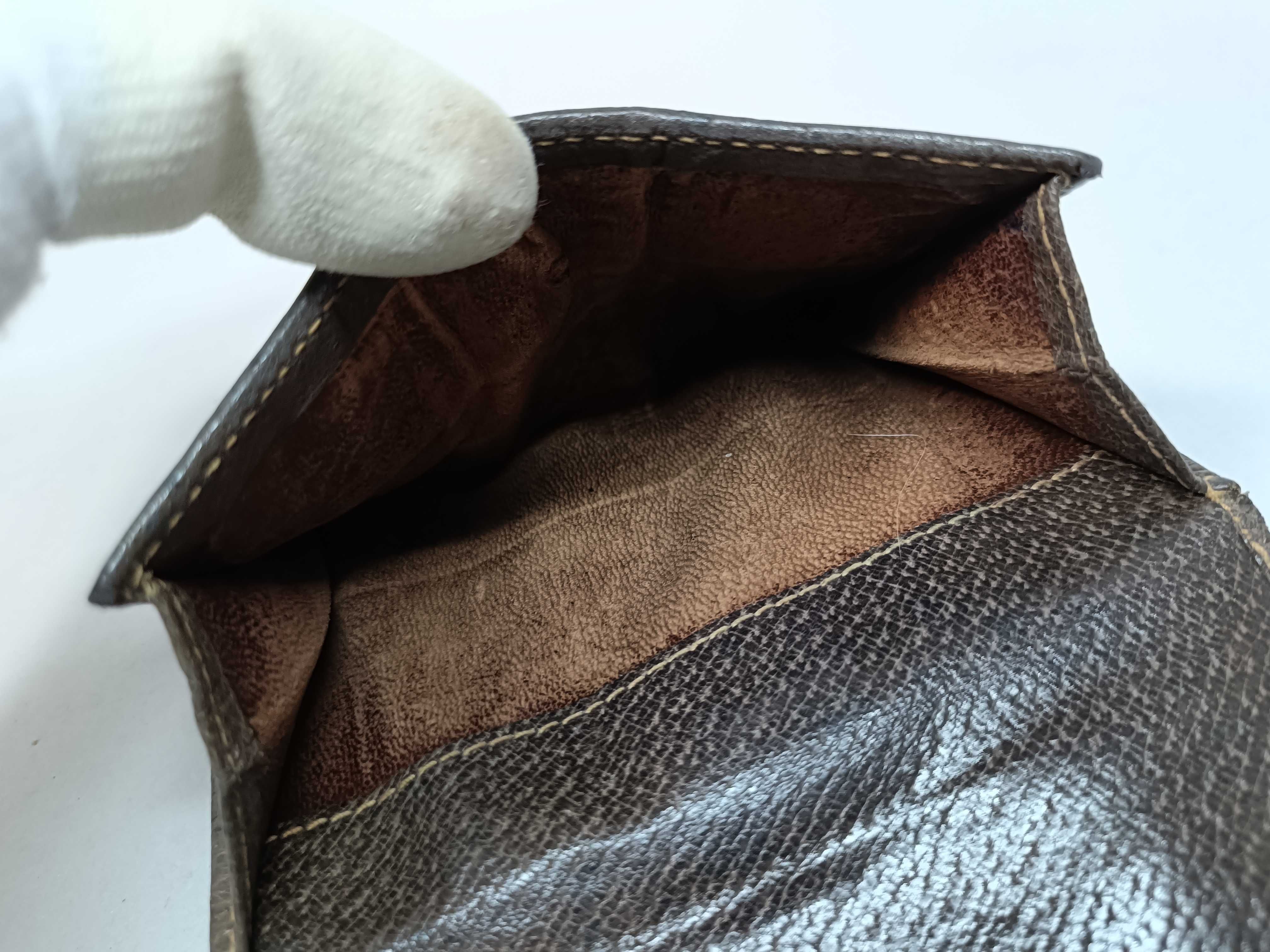 Old Folding Wallet GG Sherry Leather Wallet — view 9