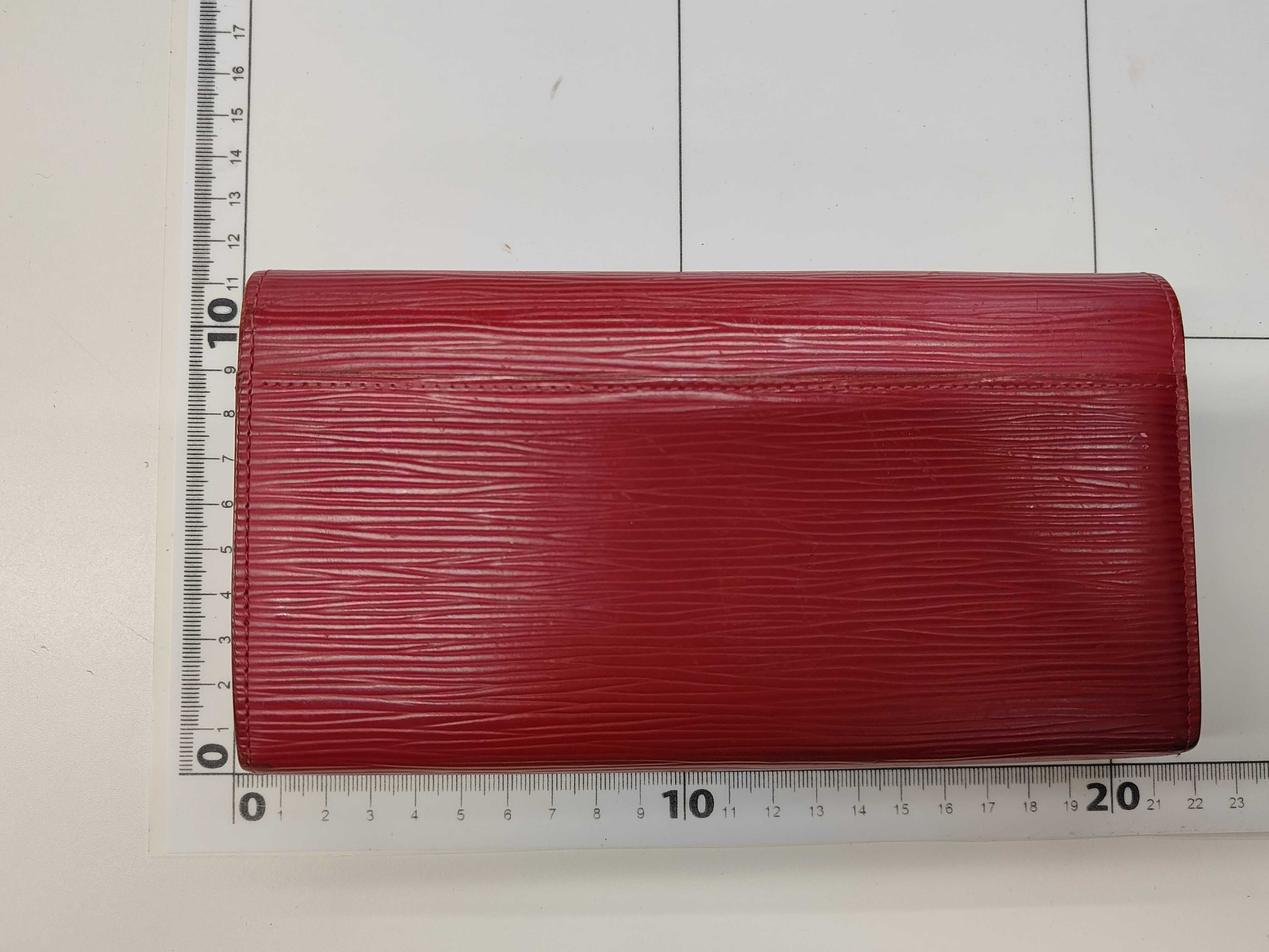 LV wallet — view 2