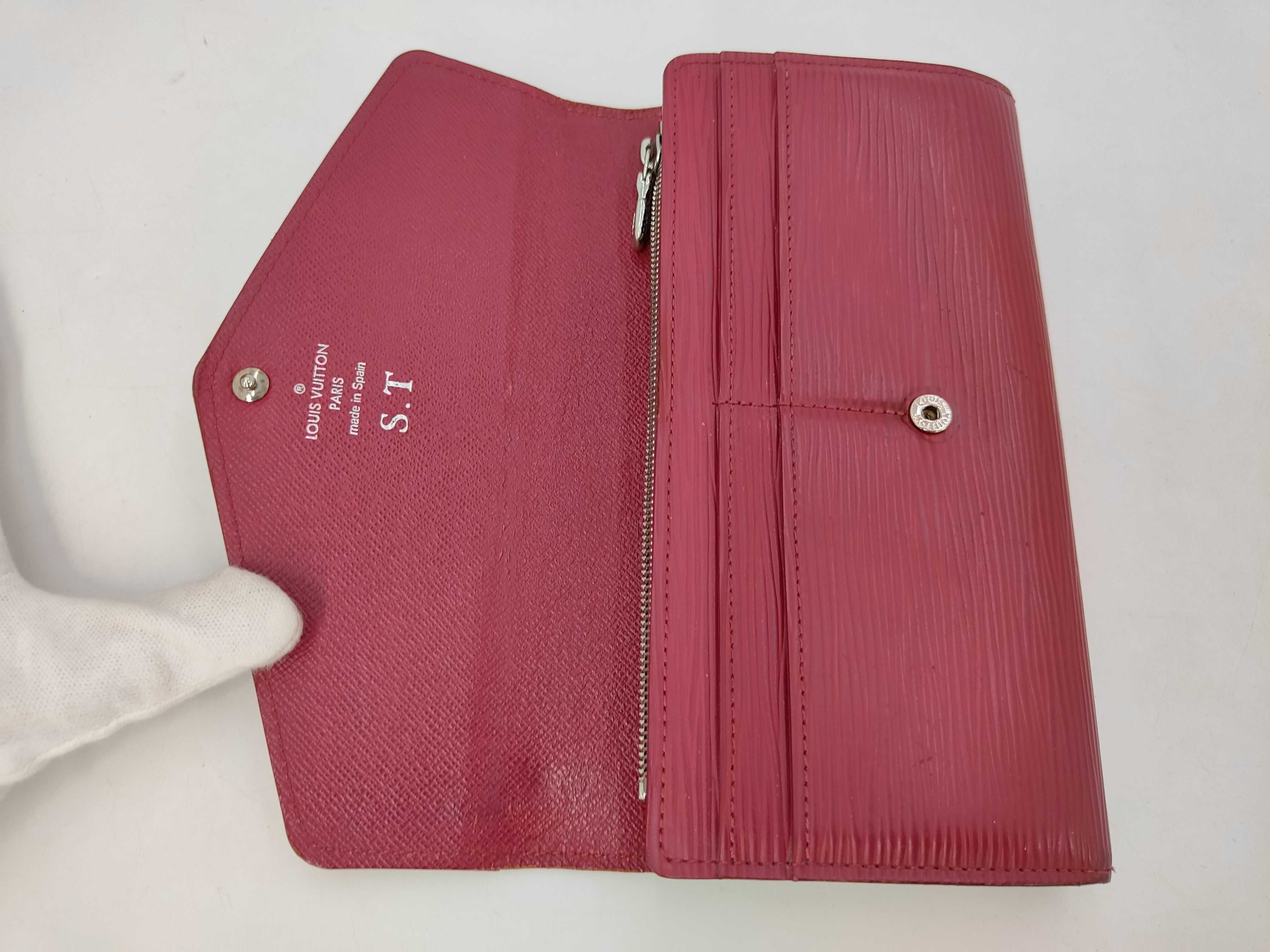 LV wallet — view 5