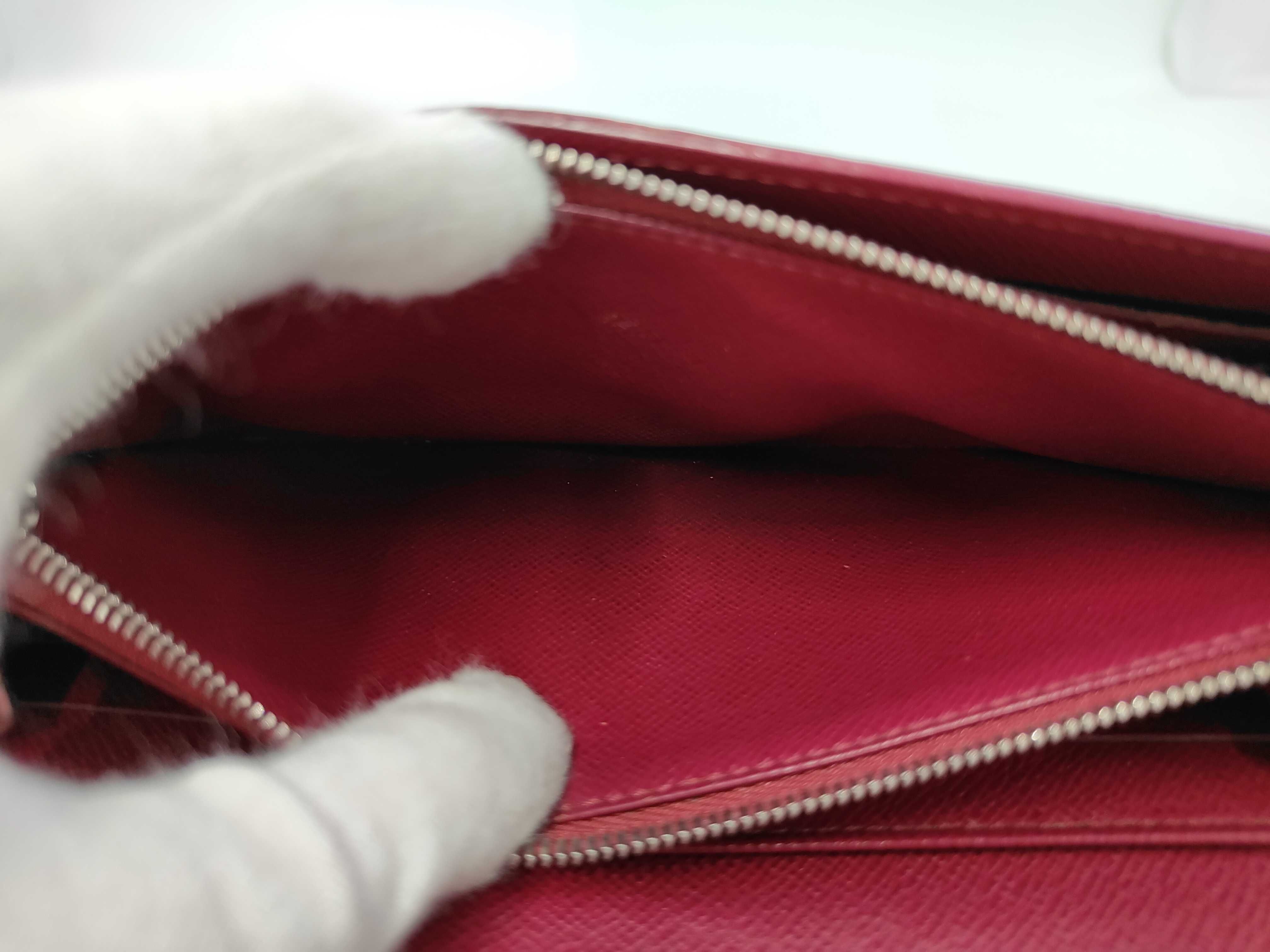 LV wallet — view 9