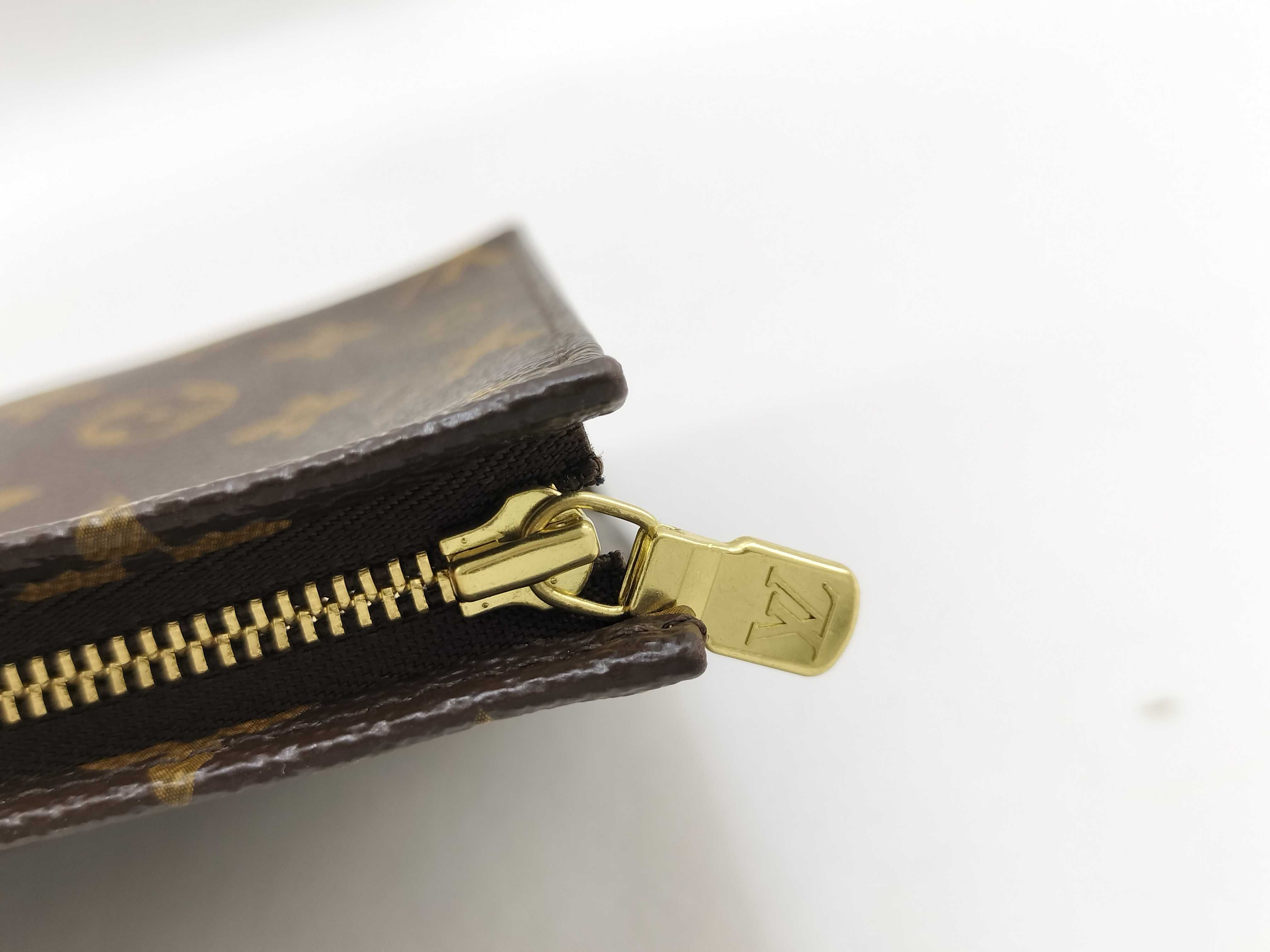 Monogram Louis Vuitton M47546 Pochette Wallet 15 Pouch Case Makeup Accessory Monogram PVC Leather Pouch — view 9