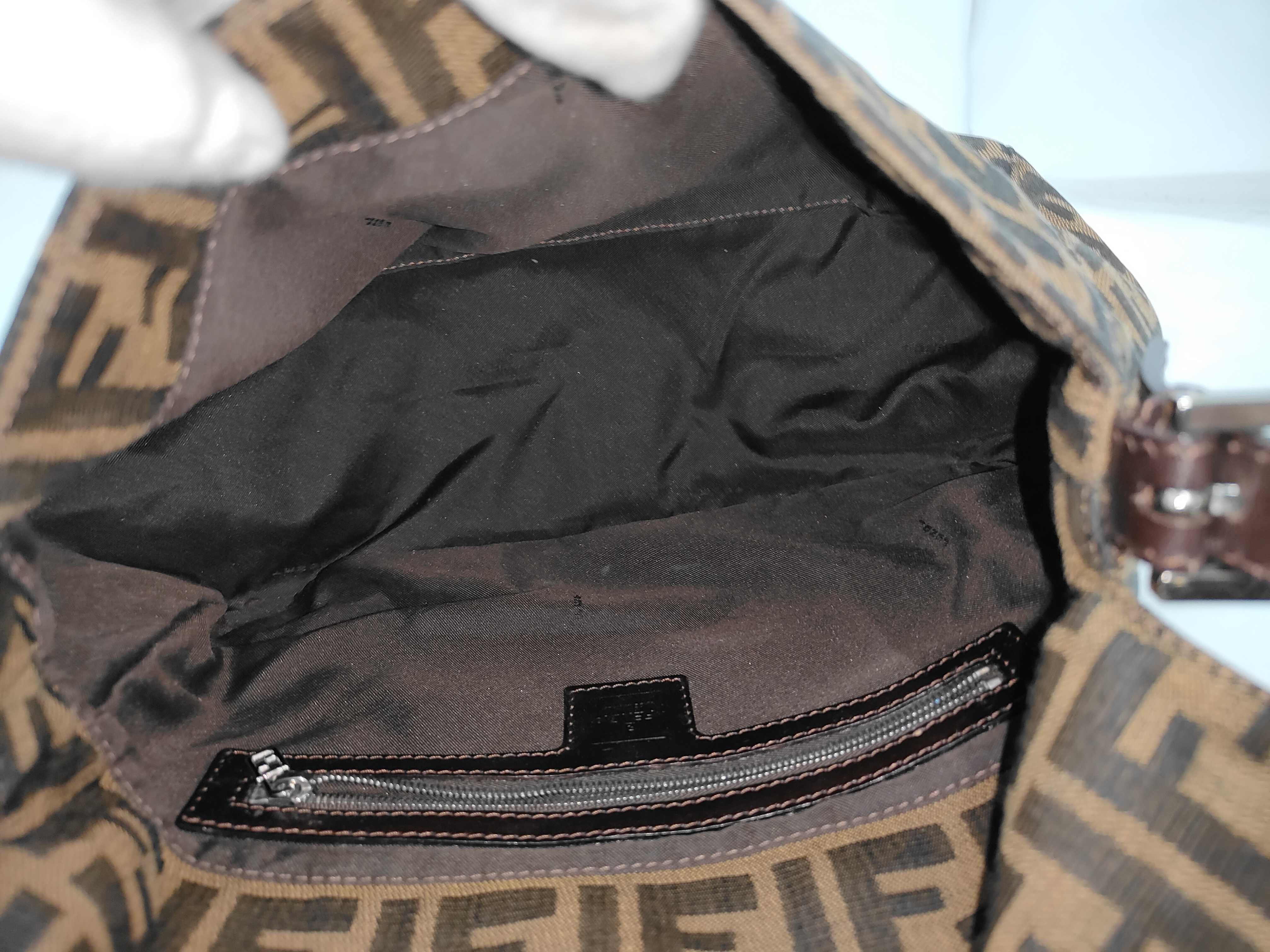 Zucca Shoulder Bag — view 9
