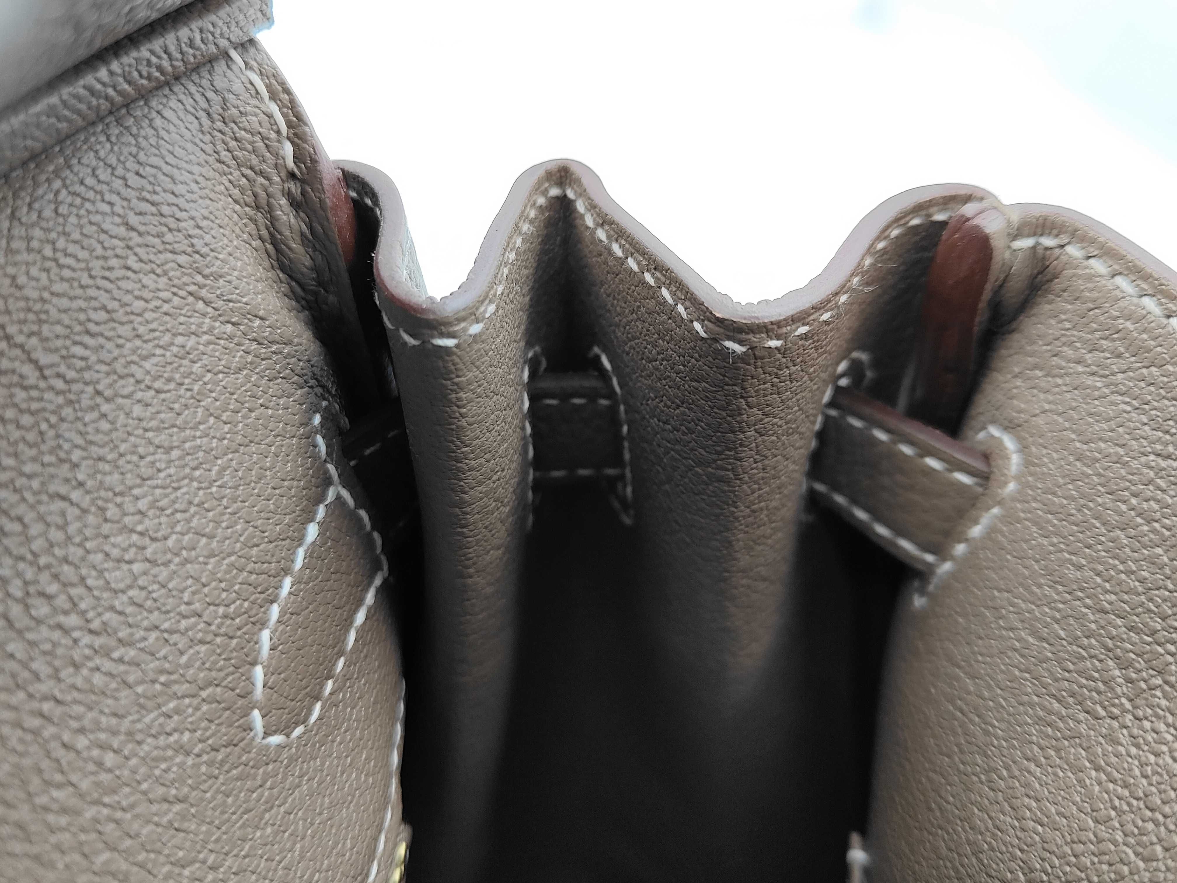 Birkin 25 Etoupe Gold Hardware Togo Leather Handbag (K Stamp) — view 7