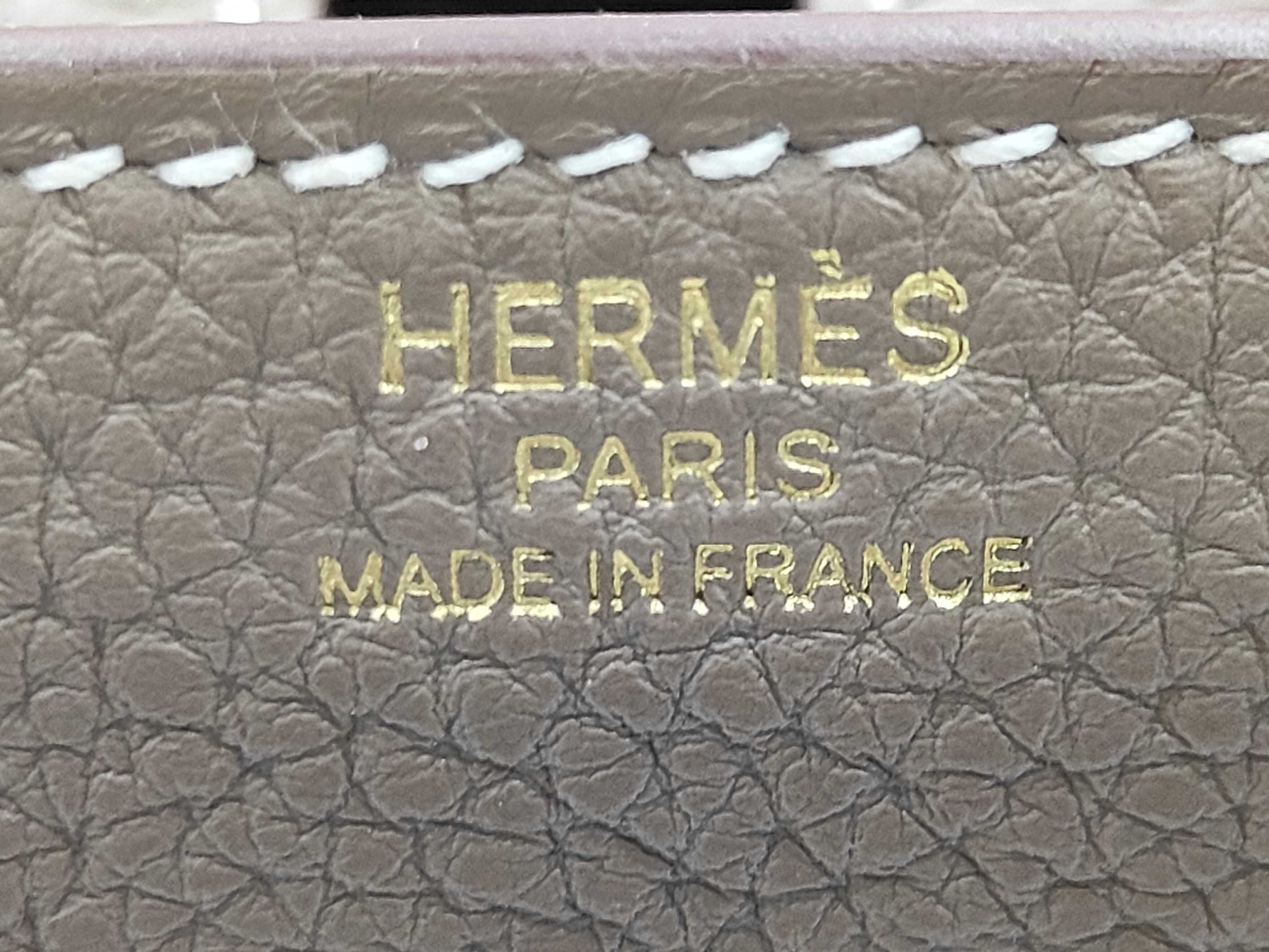 Birkin 25 Etoupe Gold Hardware Togo Leather Handbag (K Stamp) — view 9