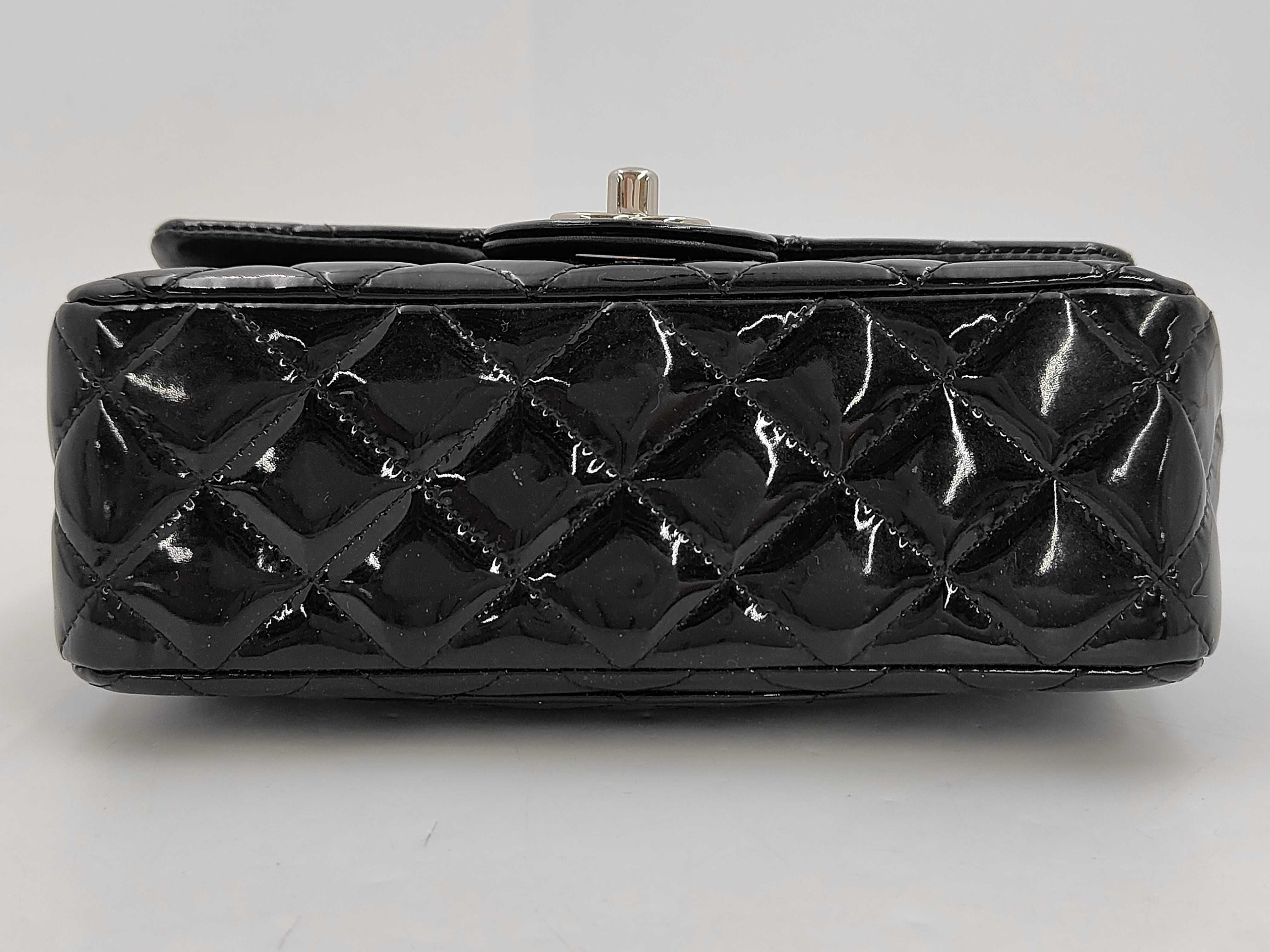 CF Chain Shoulder Bag — view 3