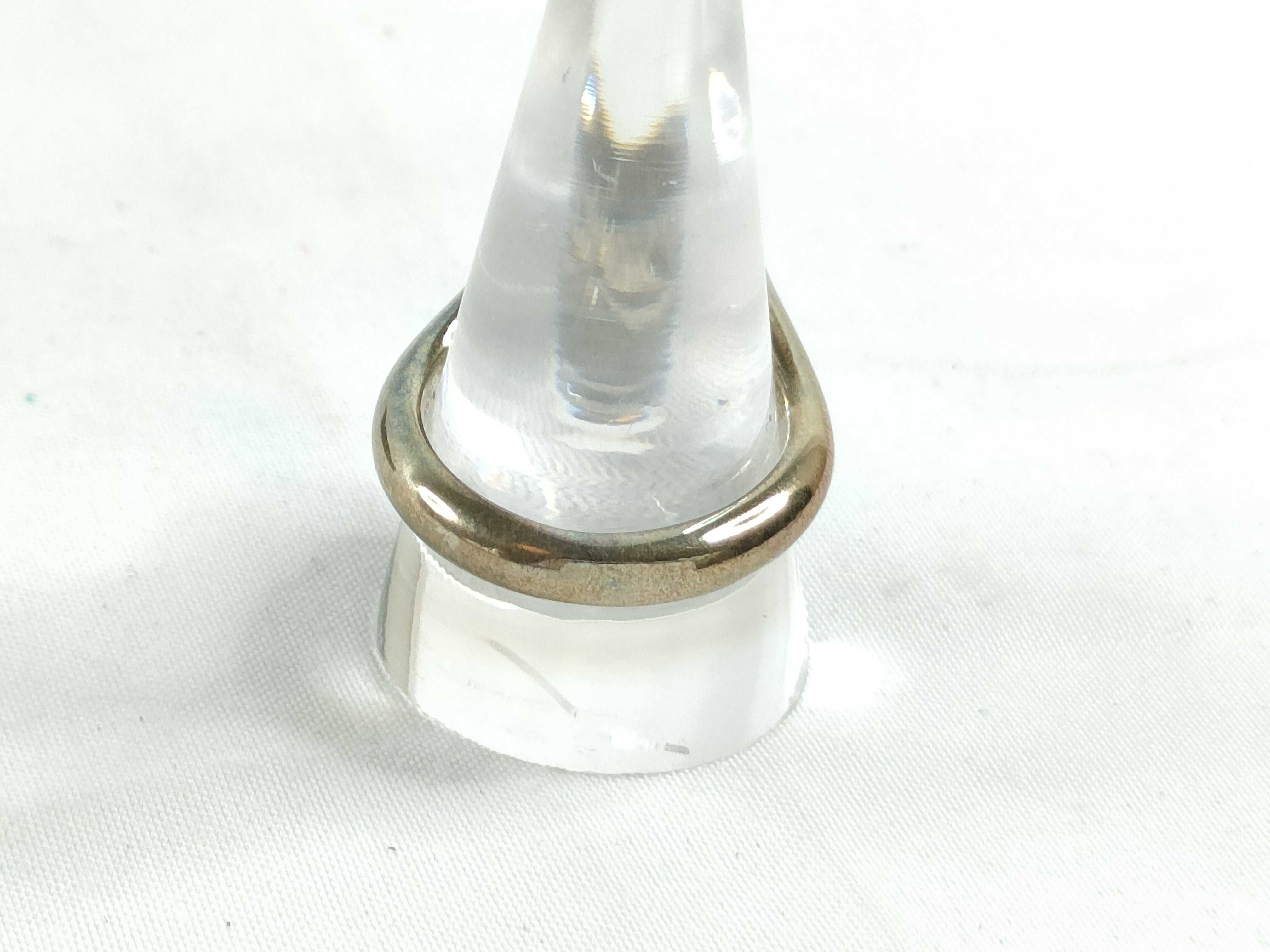 SV9252539 Interlocking G Ring with Box — view 3