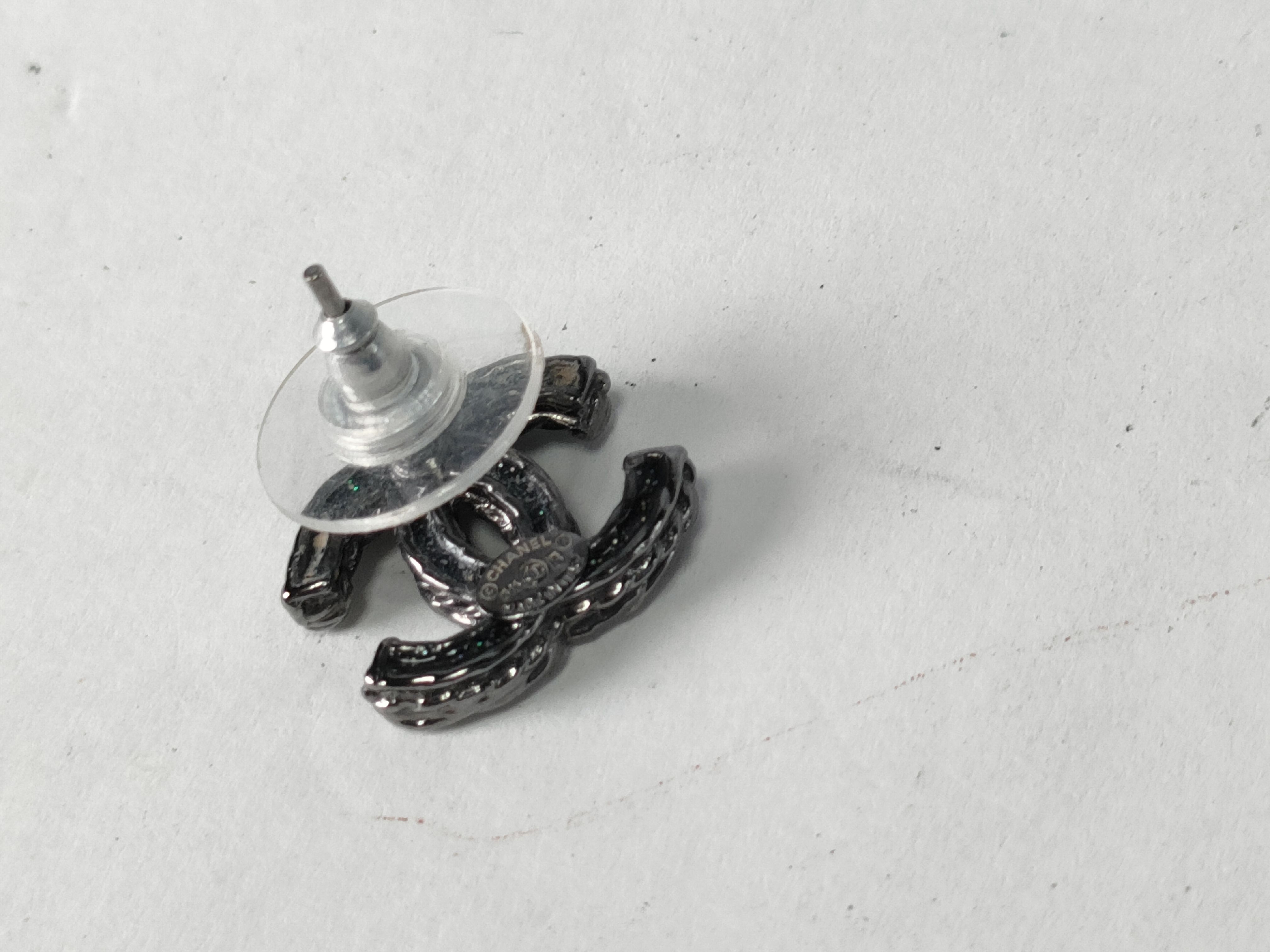 Silver Coco Mark Earring / Single Earring — view 9