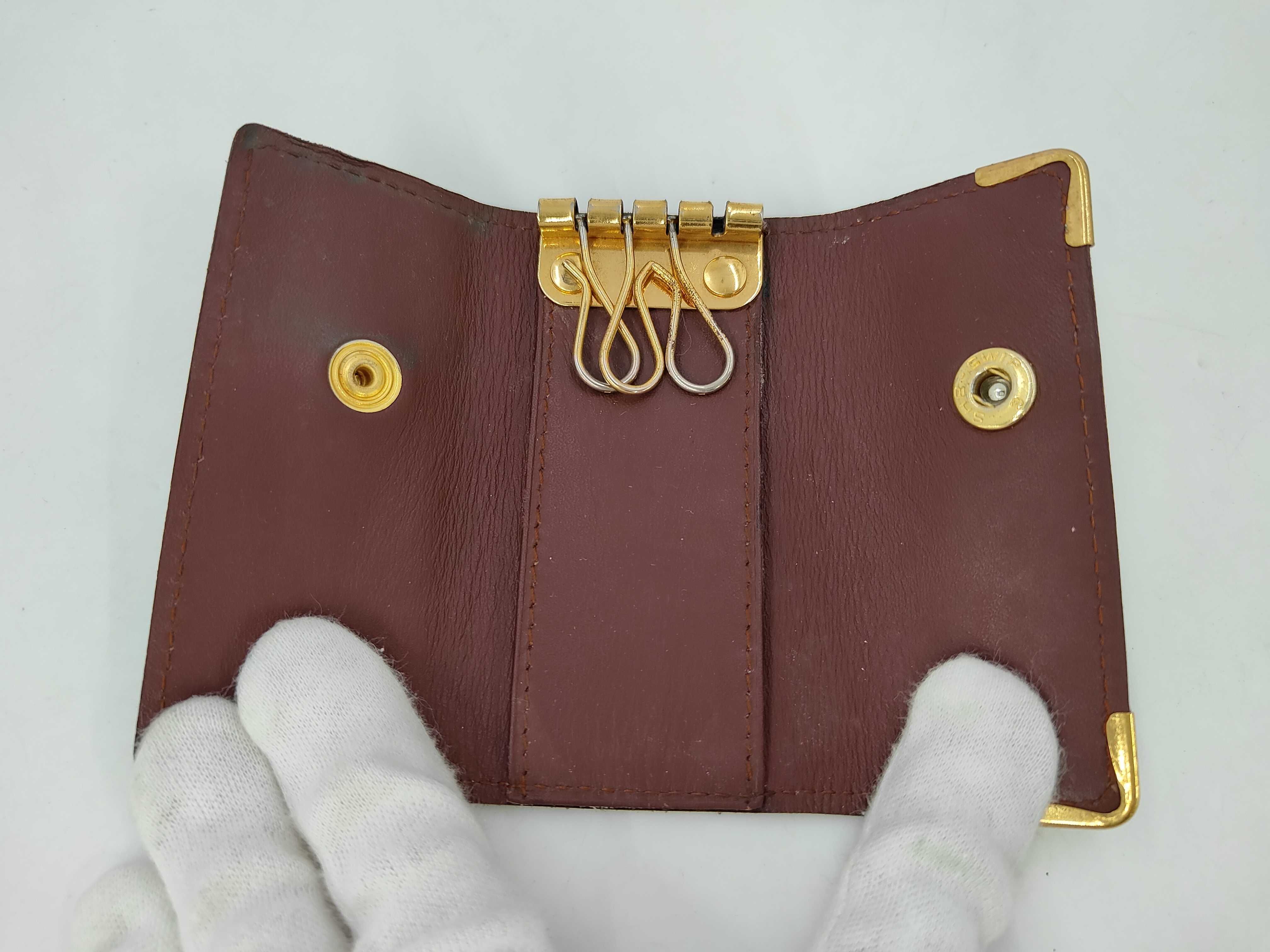 key case — view 3