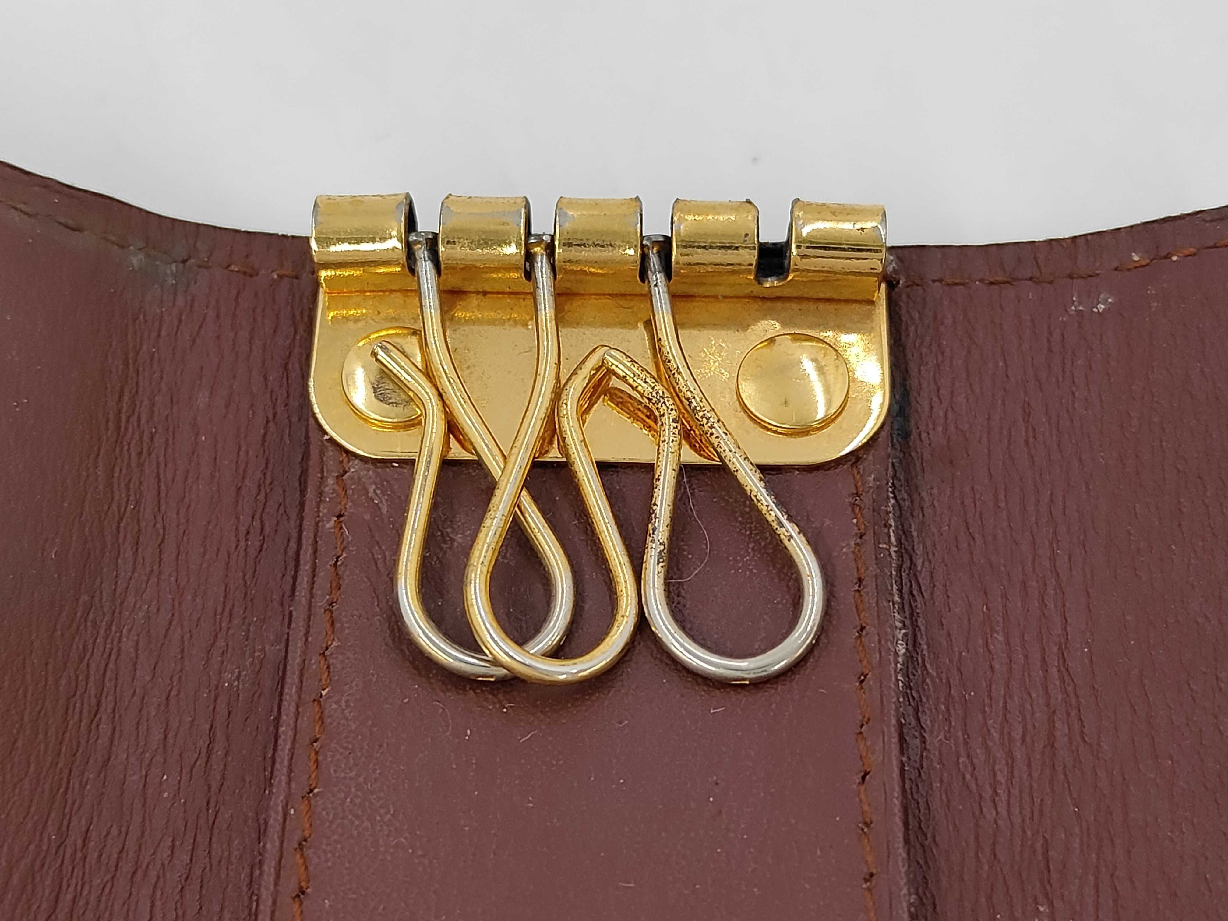 key case — view 4