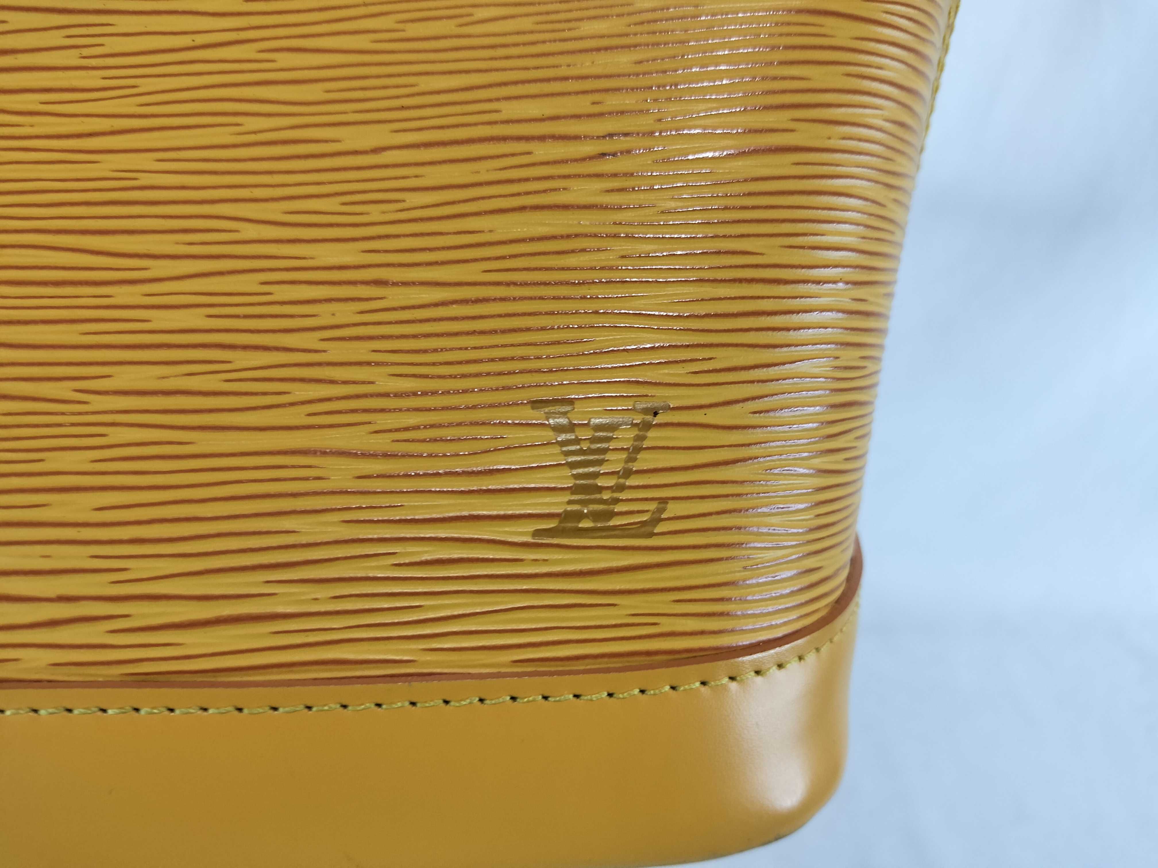 Epi Alma PM Handbag — view 8