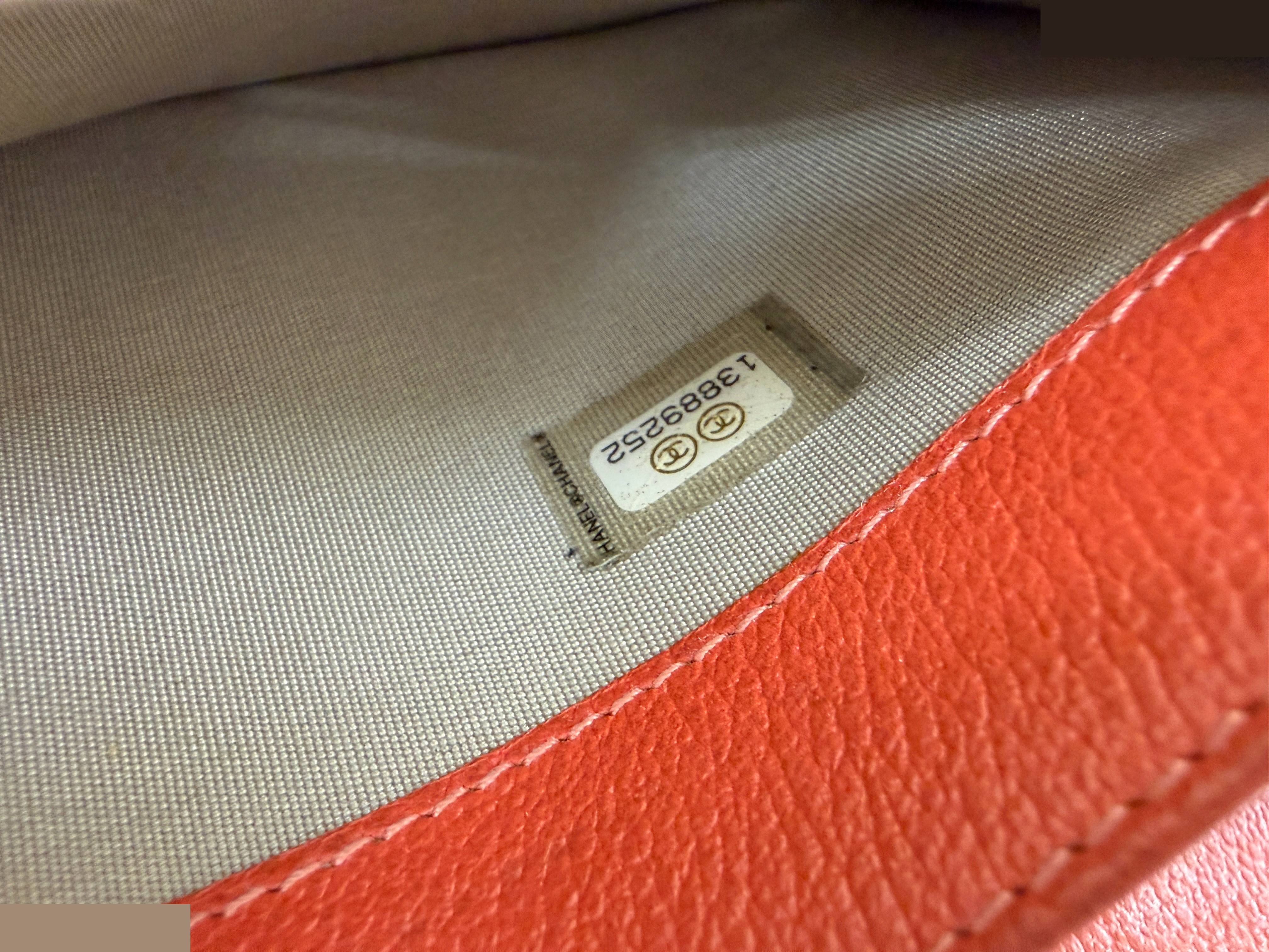 Bi-fold long wallet, Coco Mark & jacket motif, serial number 13. — view 5