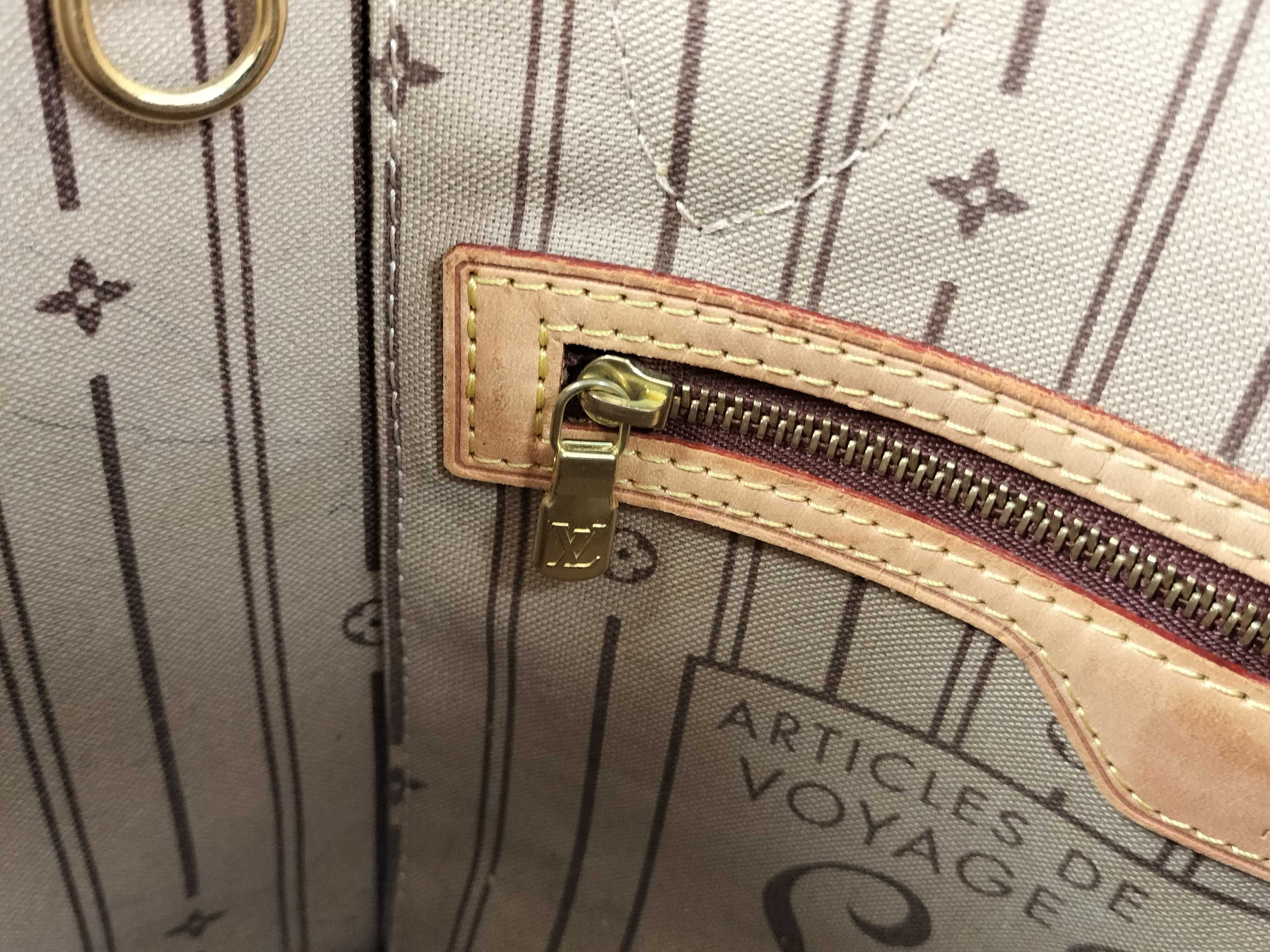 Monogram M40155 Neverfull PM (Older Model) Tote Bag (Condition Considered) — view 11