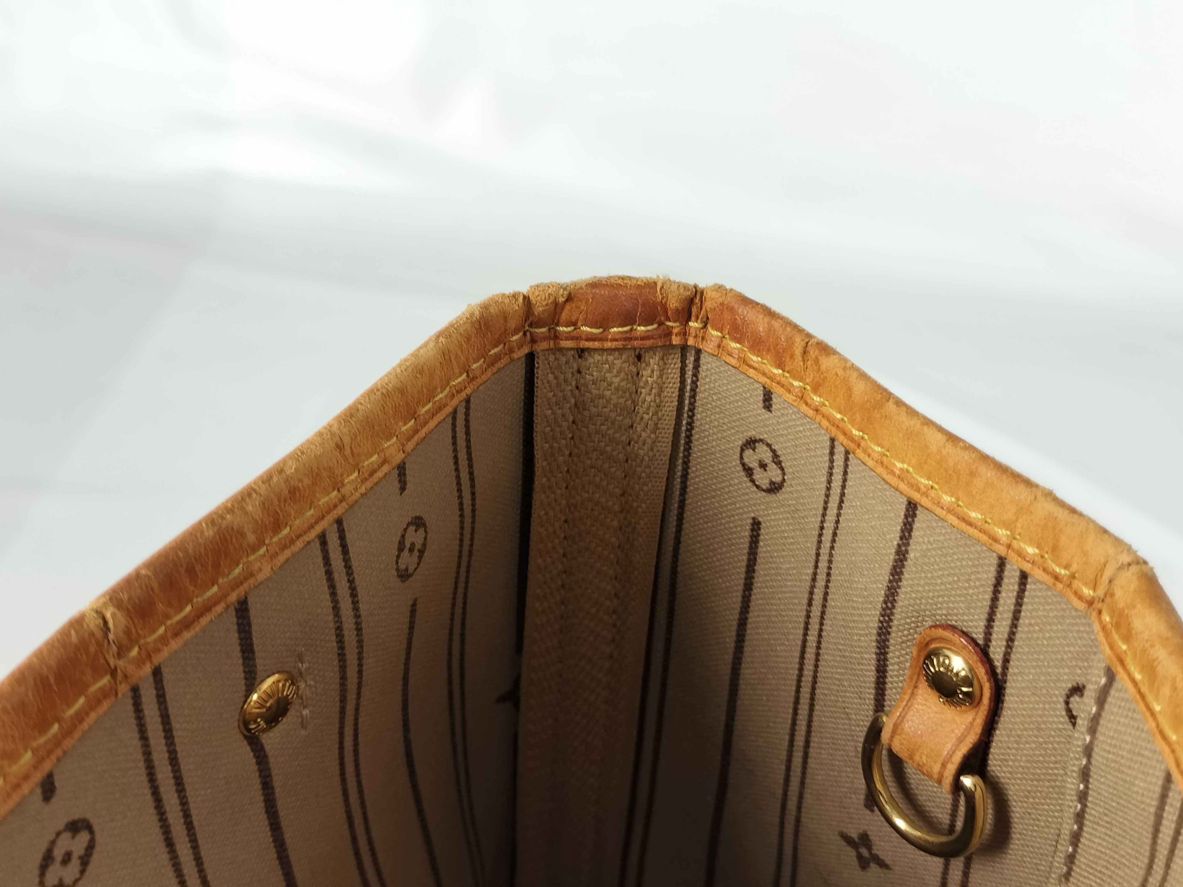Monogram M40155 Neverfull PM (Older Model) Tote Bag (Condition Considered) — view 14
