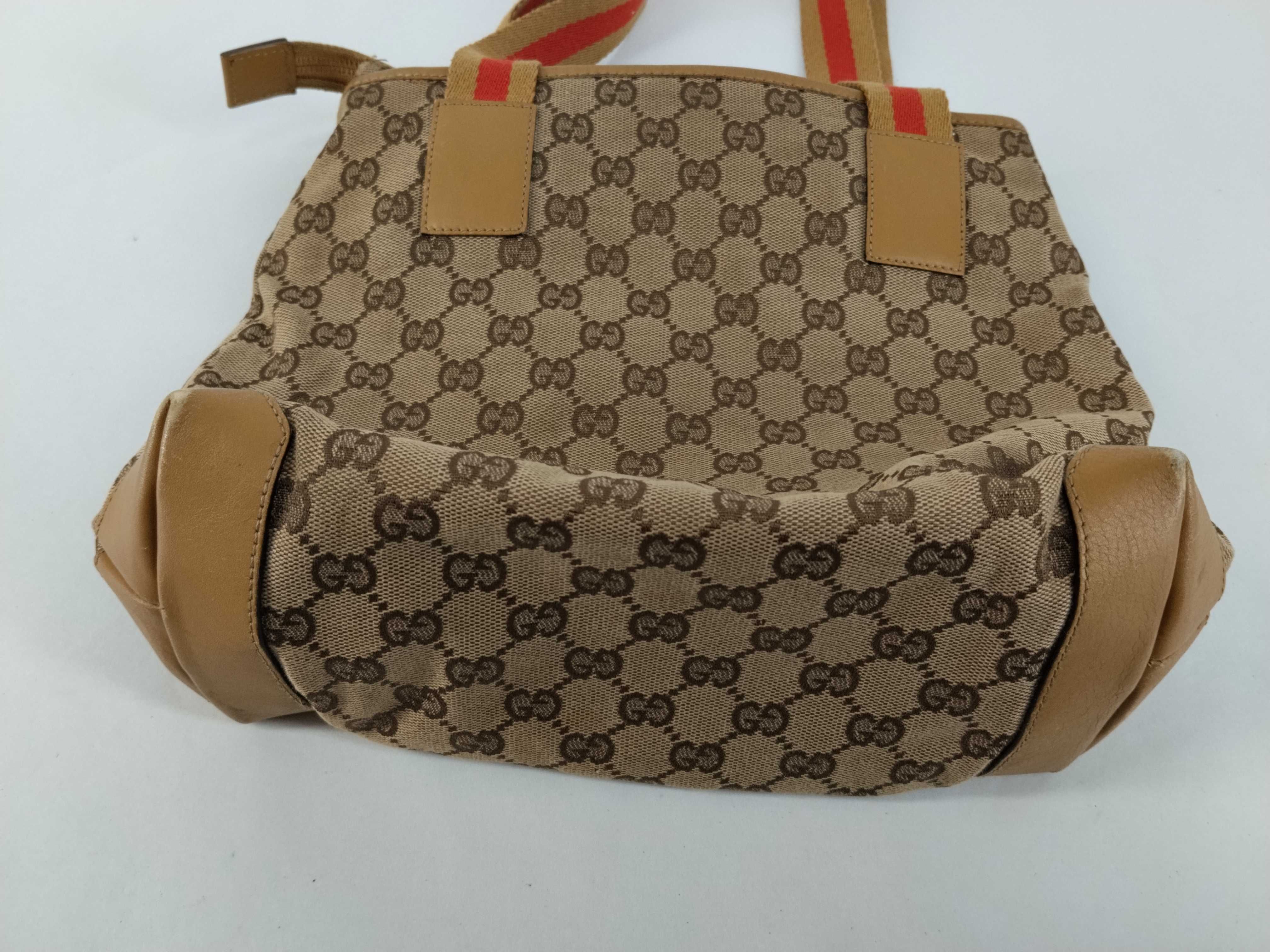 GG Canvas Shoulder Bag (GG pattern canvas shoulder bag) — view 7