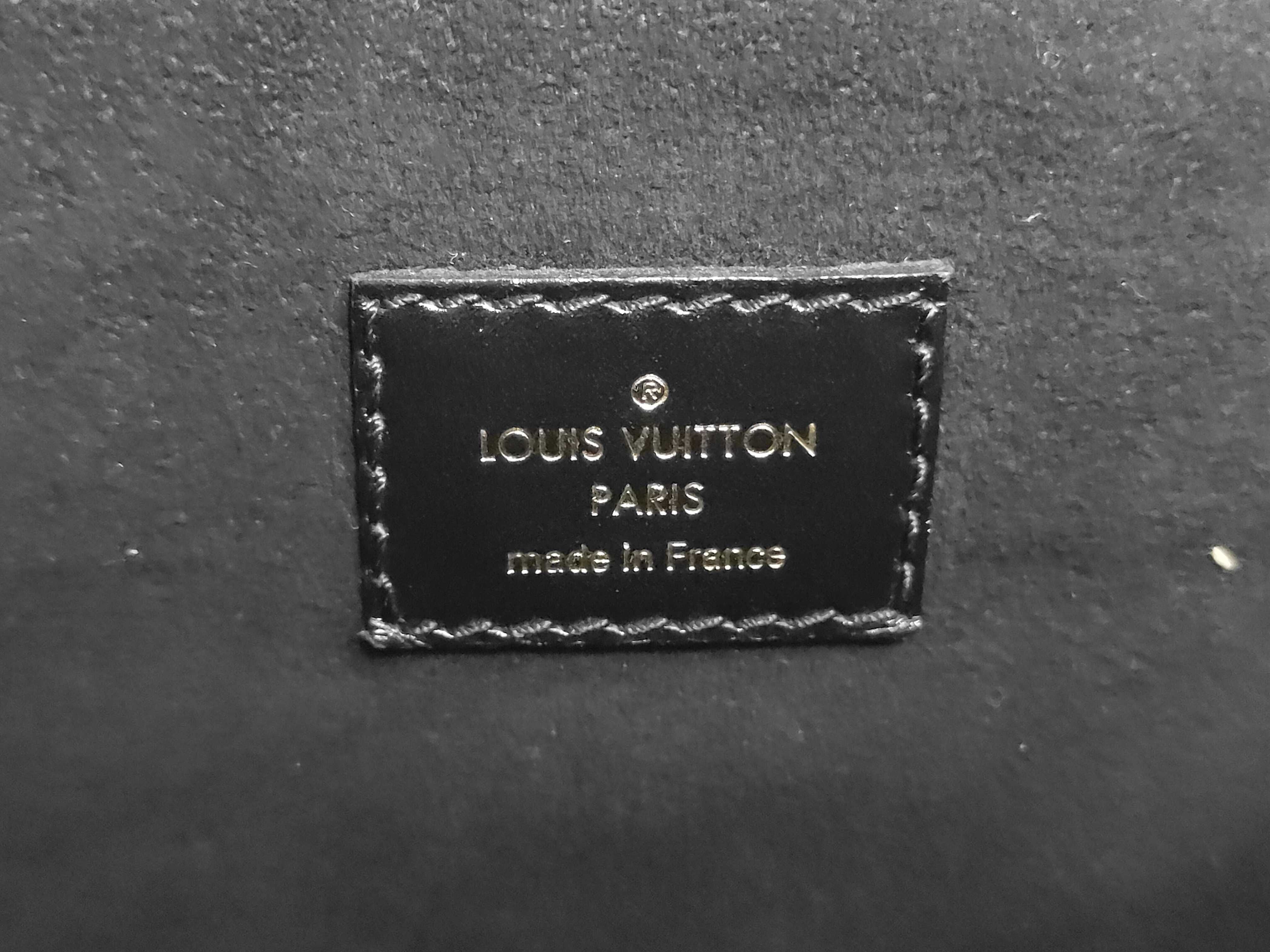M44876 Monogram Reverse Pochette Metis MM 2-Way Handbag — view 10