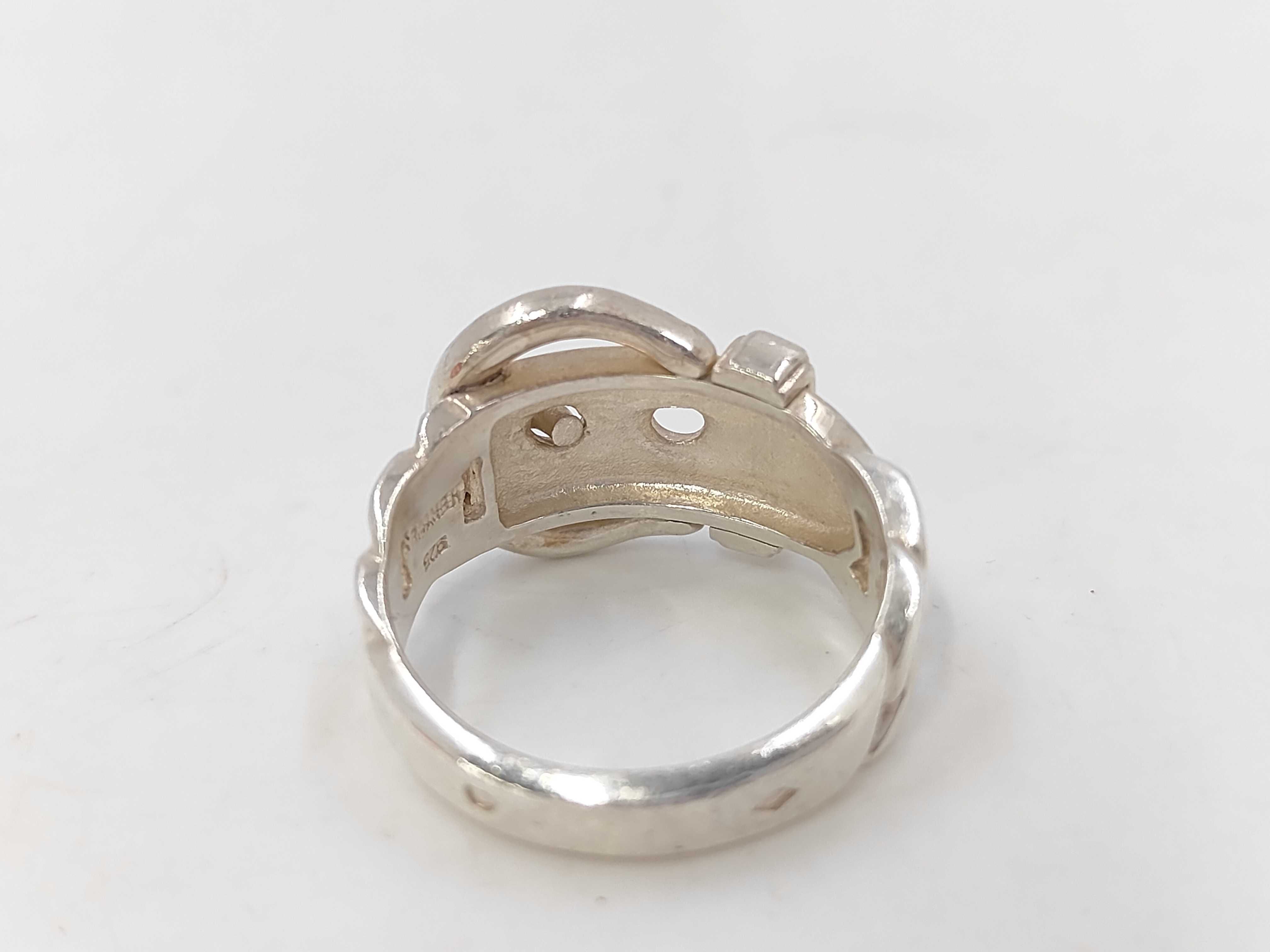 ring belt motif ring — view 4