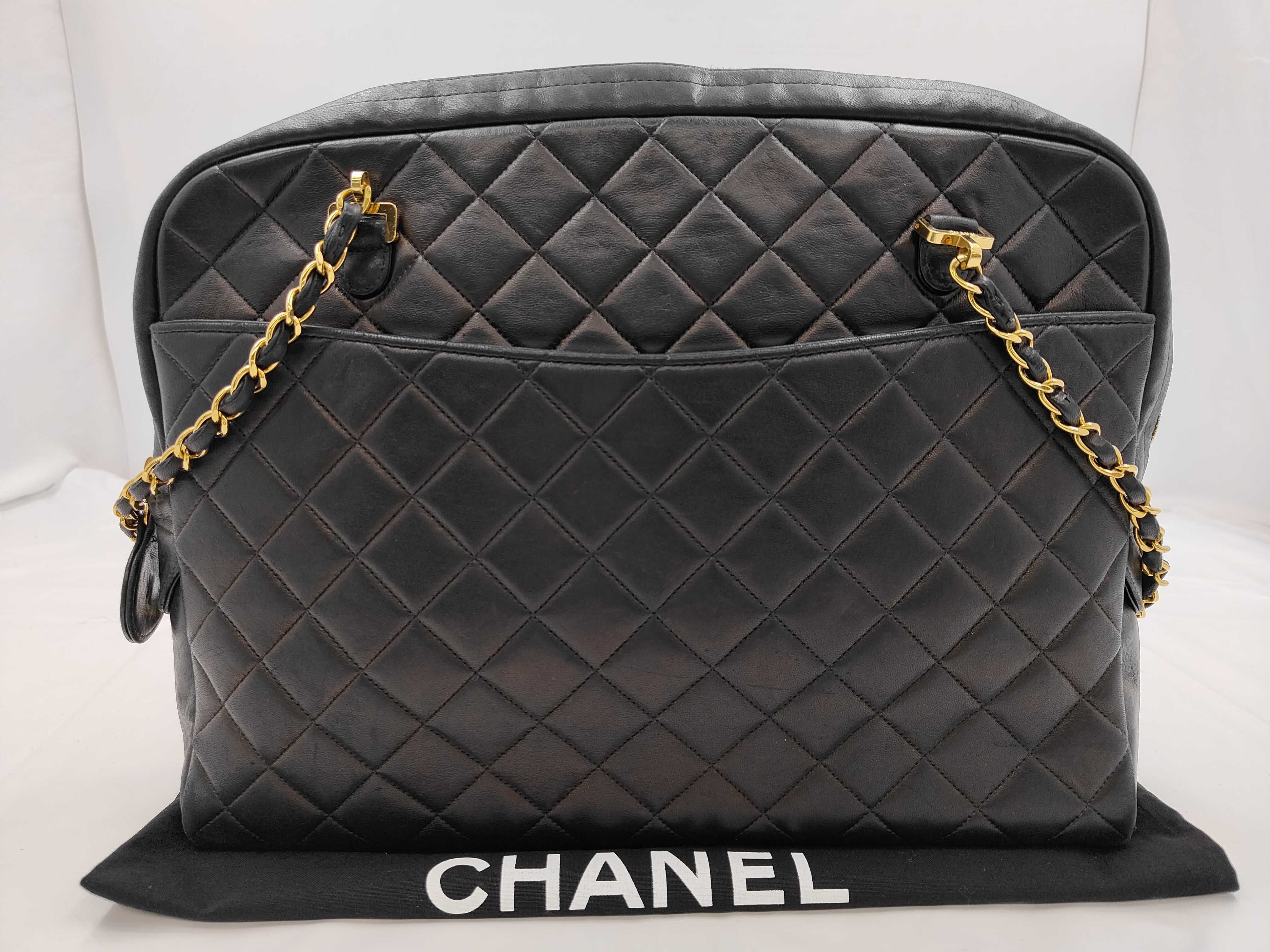 Matelassé Chain Coco Mark Shoulder Bag