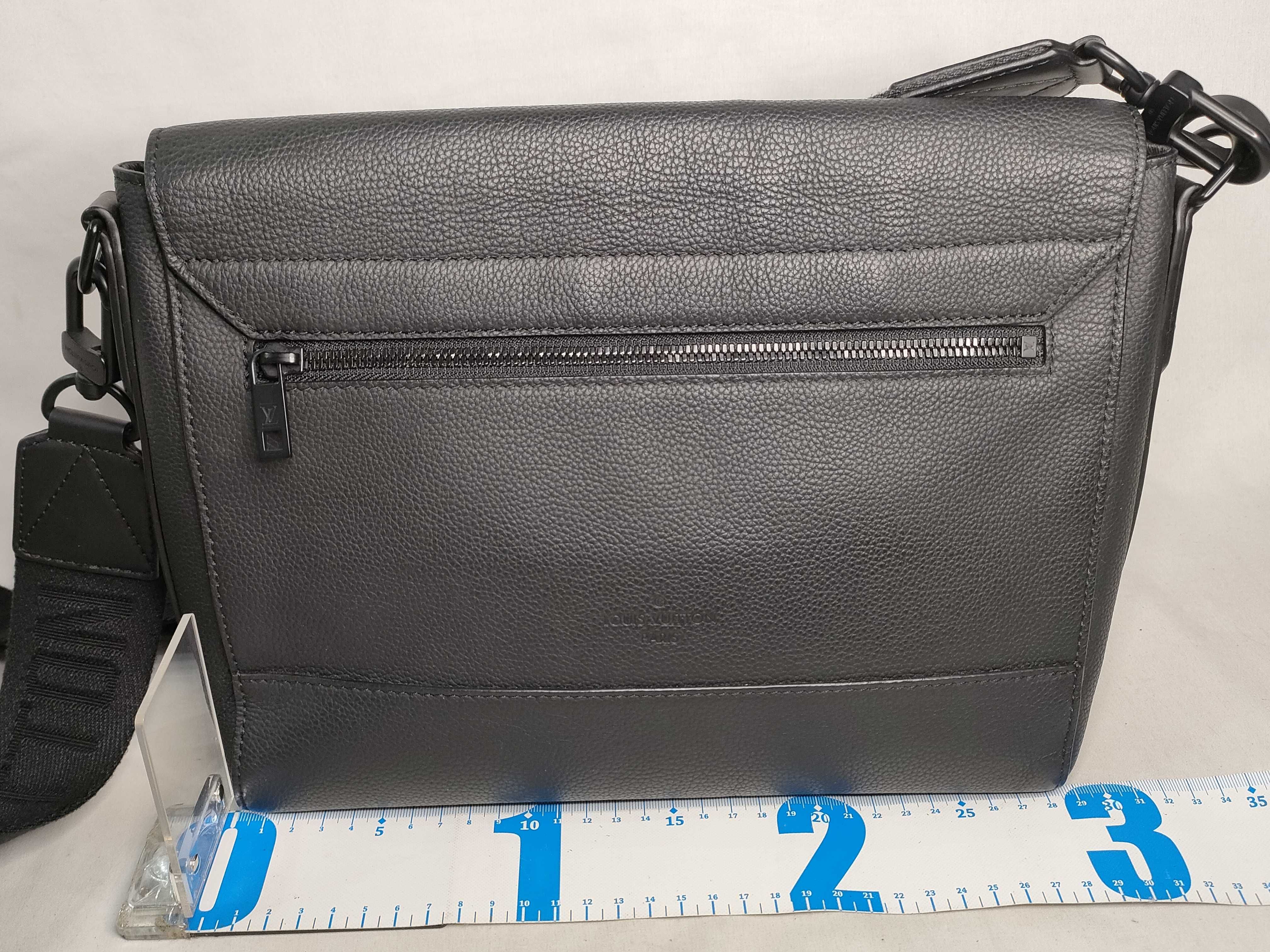 LV Aerogram Messenger Shoulder Bag — view 2