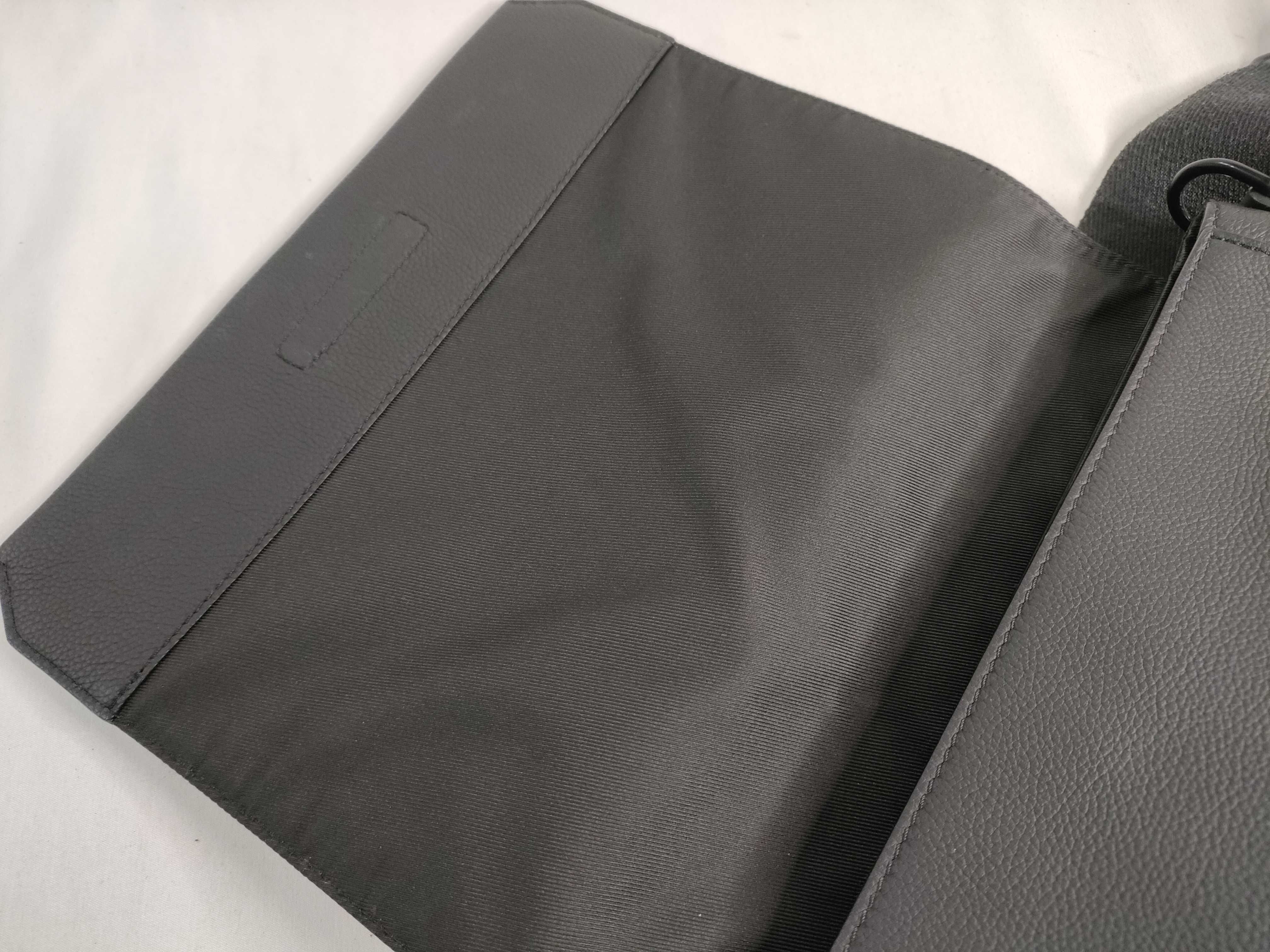 LV Aerogram Messenger Shoulder Bag — view 8