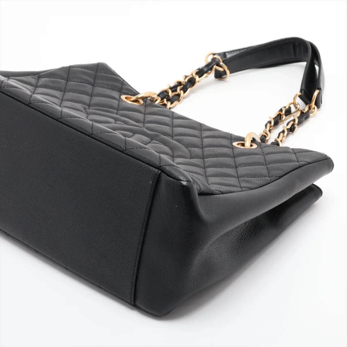 GST Caviar Skin Chain Tote Bag, Black with Gold Hardware, 20573474, Serial Number in the 20s, A50995 — view 3