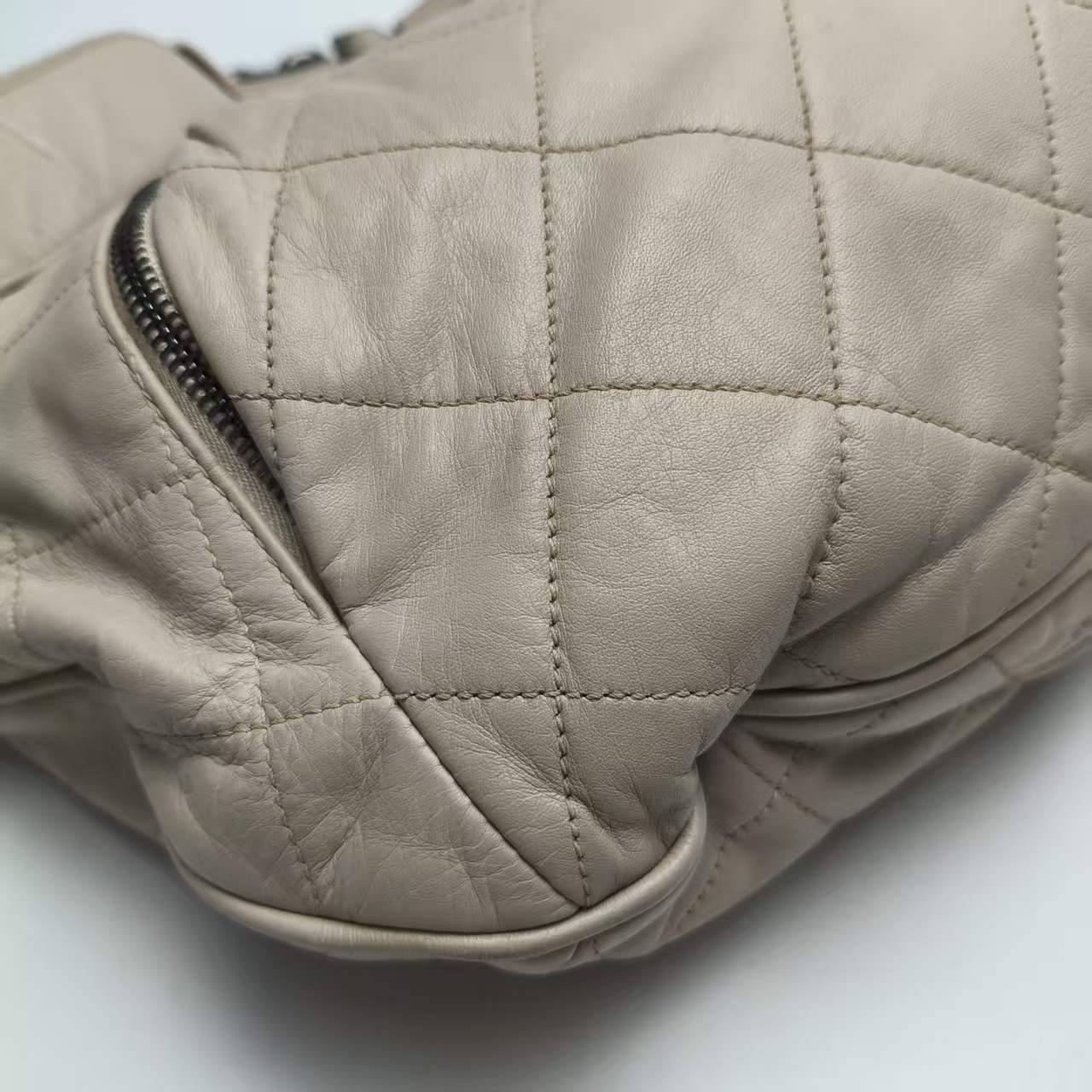 【*Shipped from: China*】CHANEL Leather Shoulder Bag 16840360 — view 4