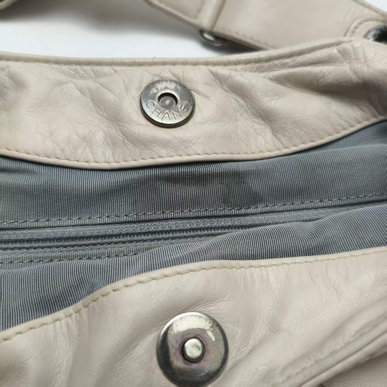 【*Shipped from: China*】CHANEL Leather Shoulder Bag 16840360 — view 7