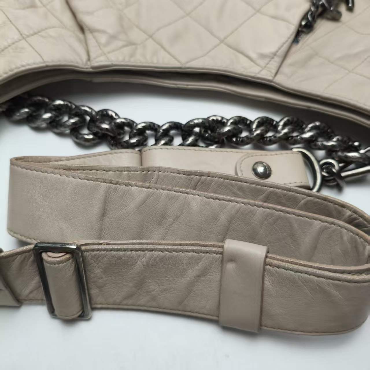 【*Shipped from: China*】CHANEL Leather Shoulder Bag 16840360 — view 8