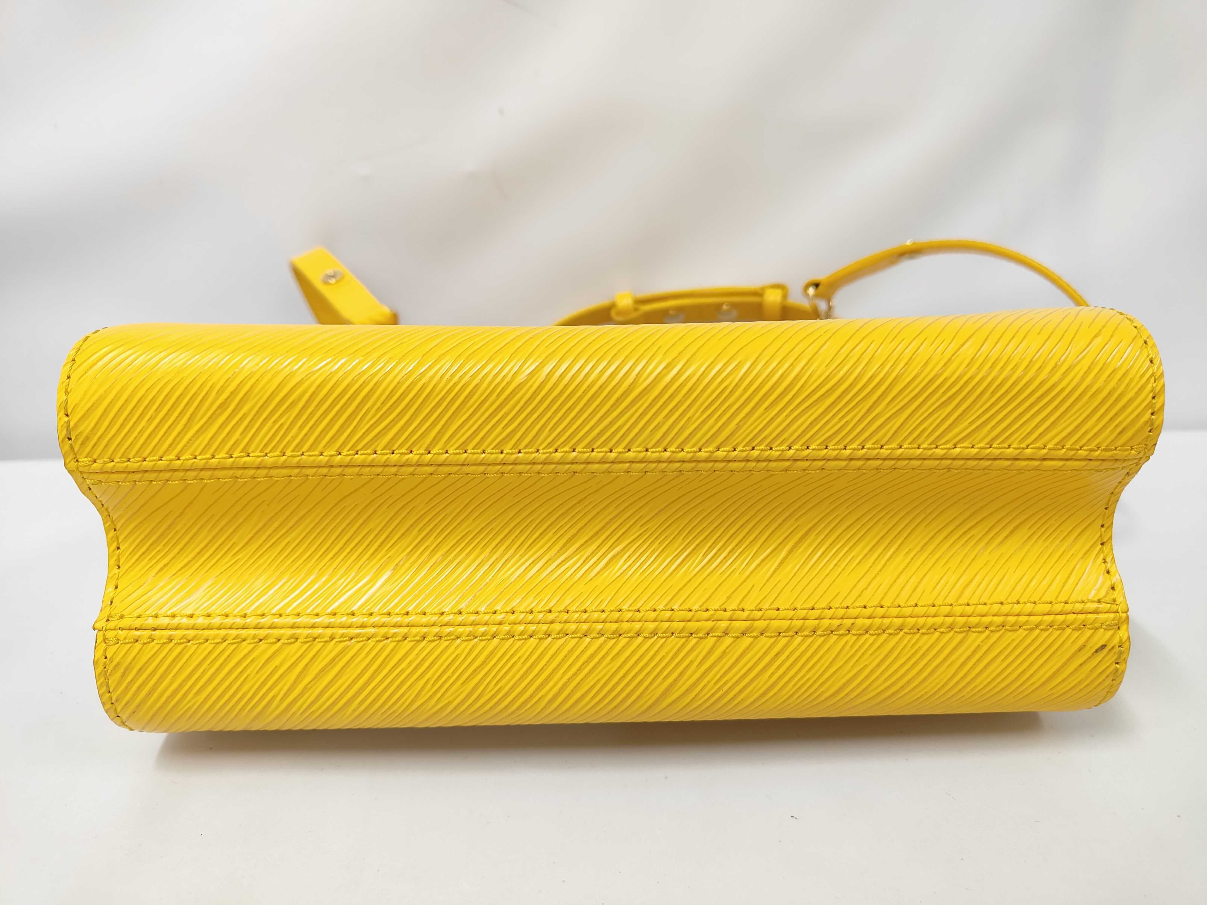 Epi Twist MM 2-Way Handbag — view 3