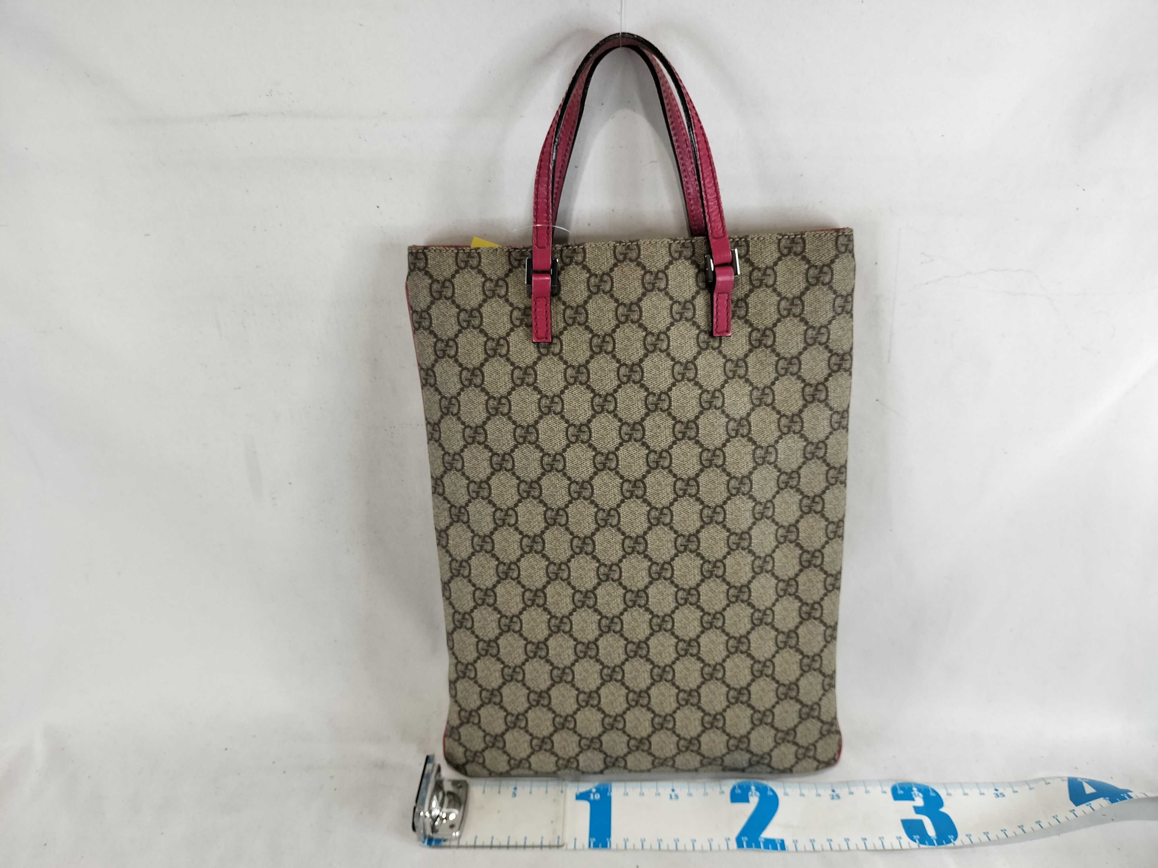 GG Supreme 117551 Vertical Handbag — view 3