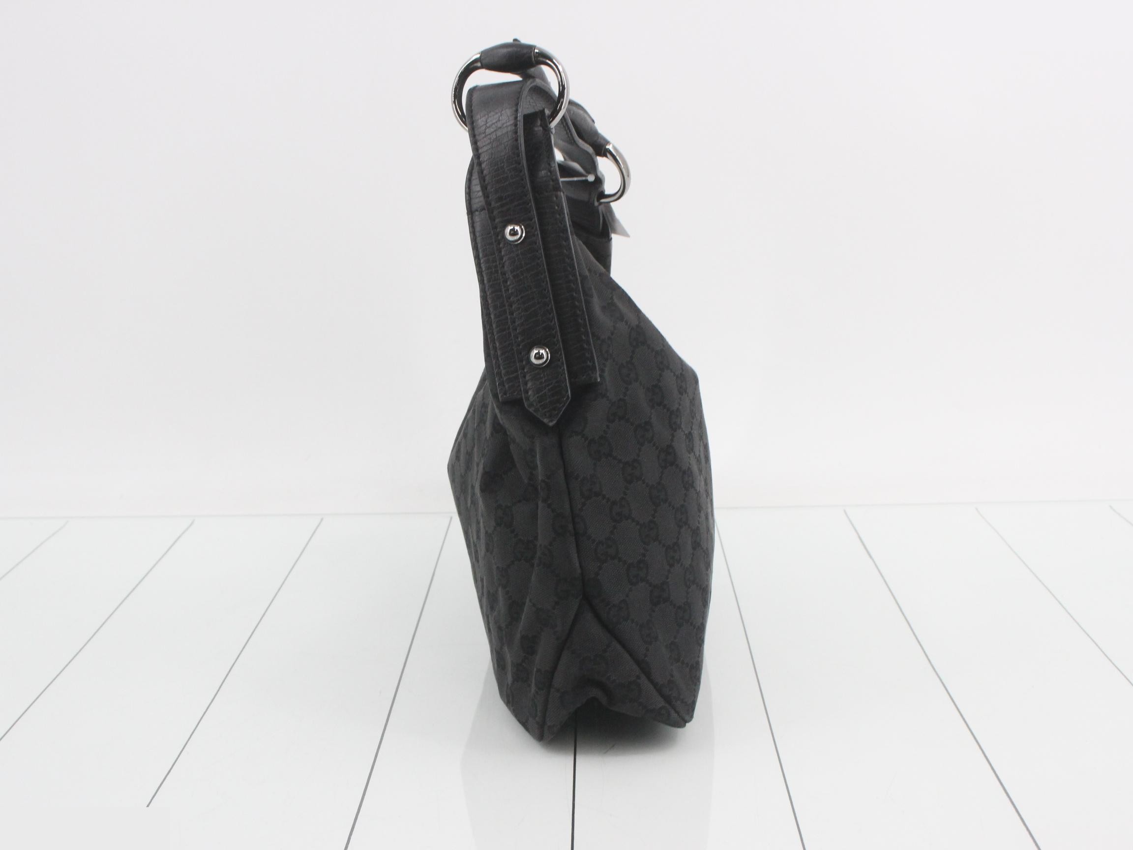 GG Canvas Horsebit Shoulder Bag — view 3