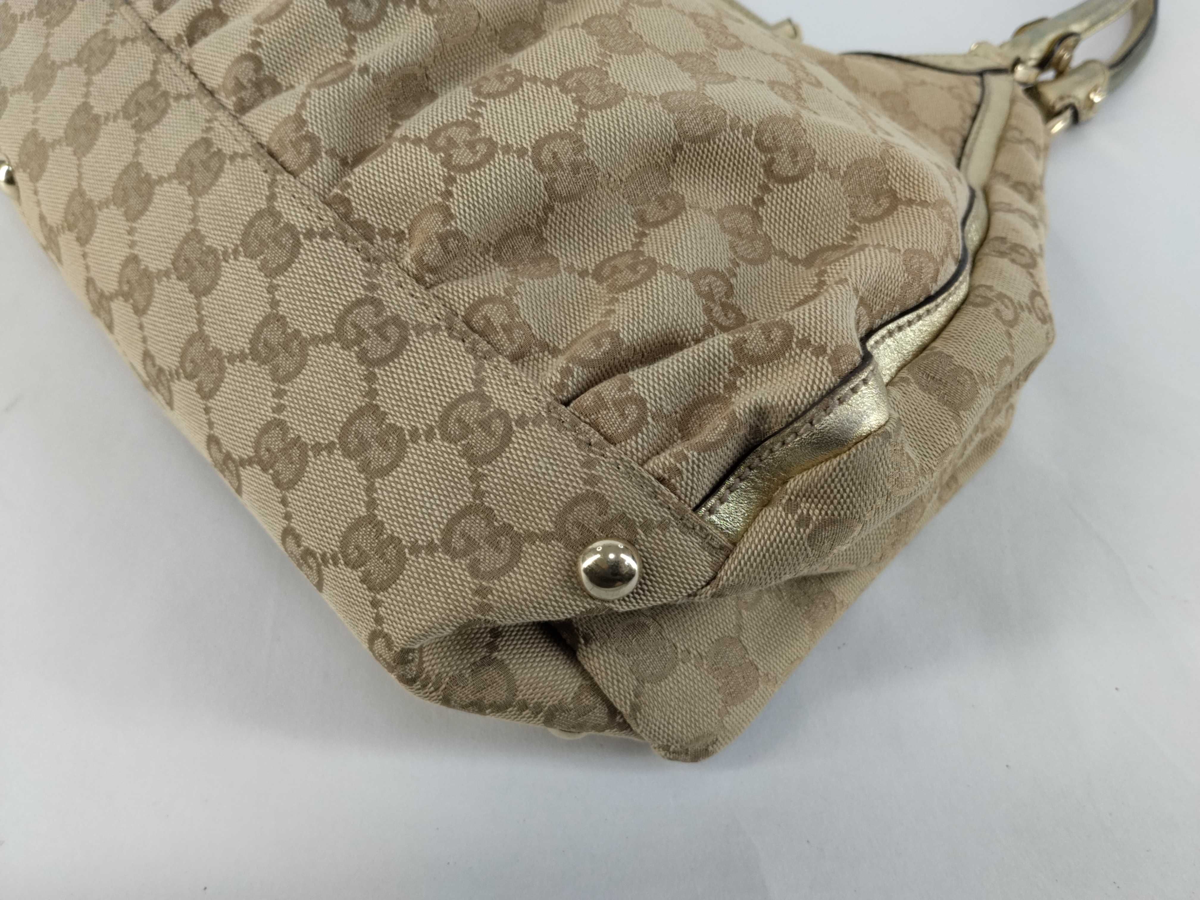 GG Canvas Bag / Gucci Handbag — view 6