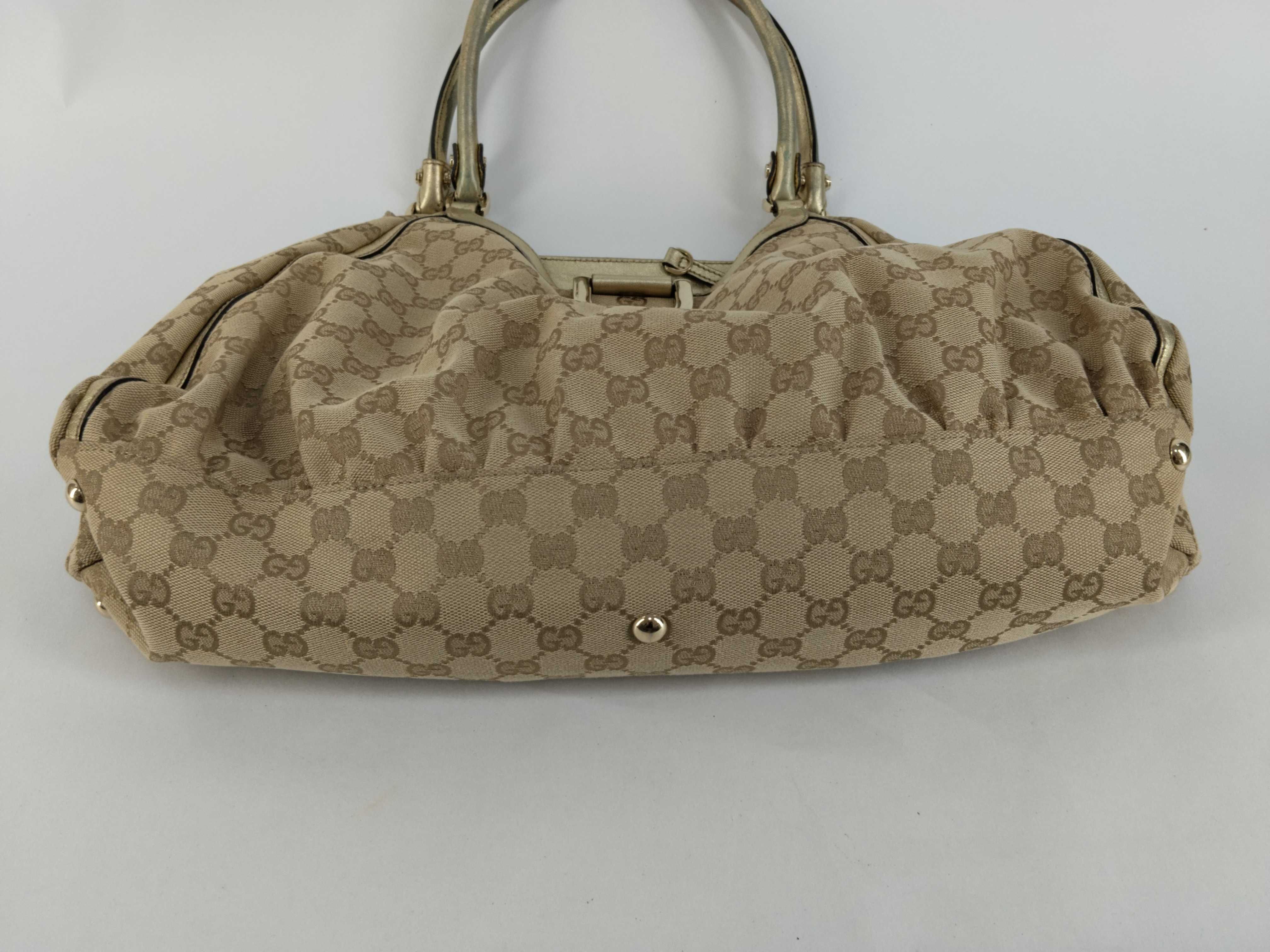 GG Canvas Bag / Gucci Handbag — view 7