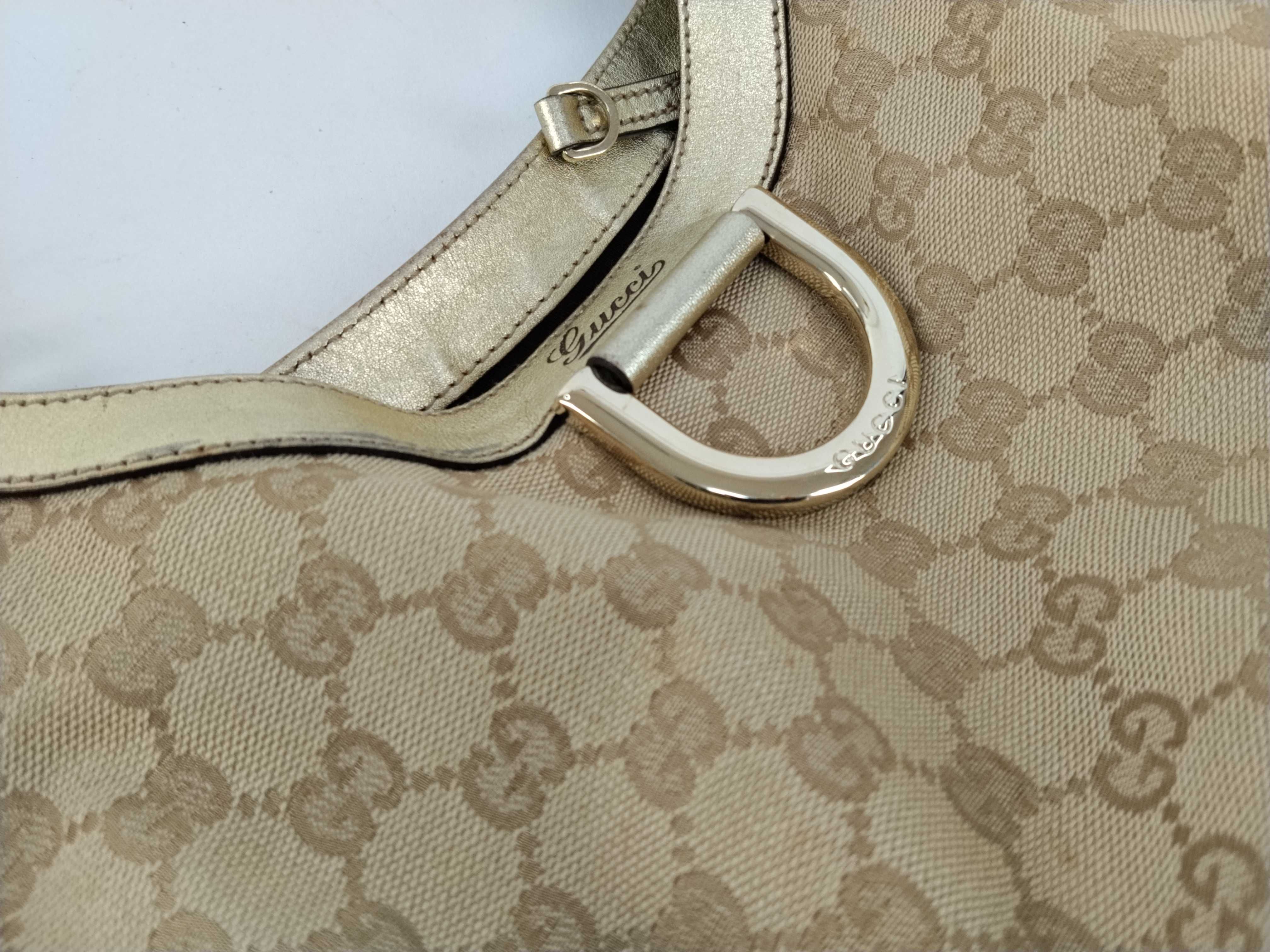 GG Canvas Bag / Gucci Handbag — view 8