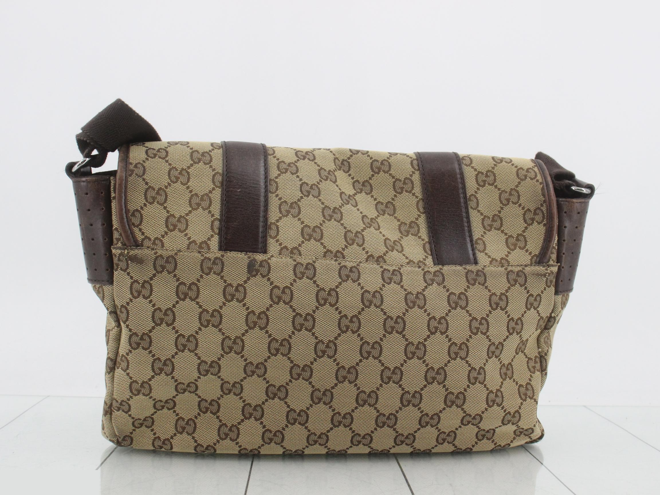 GG Canvas Shoulder Bag — view 2