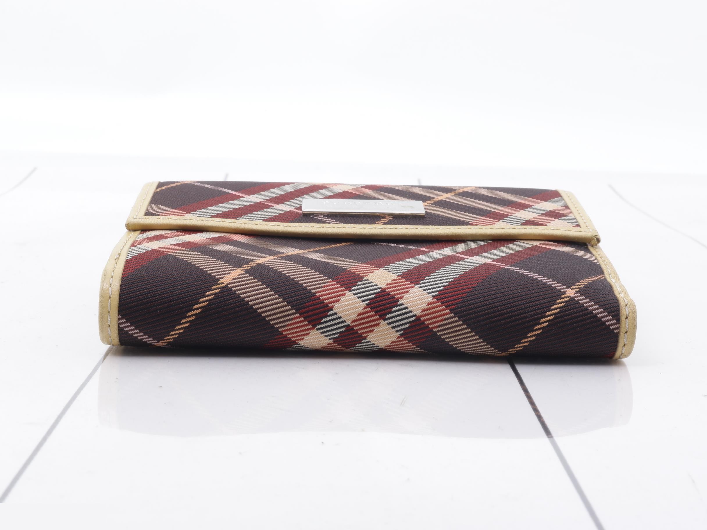 Other lines: Bags and Wallets — view 3