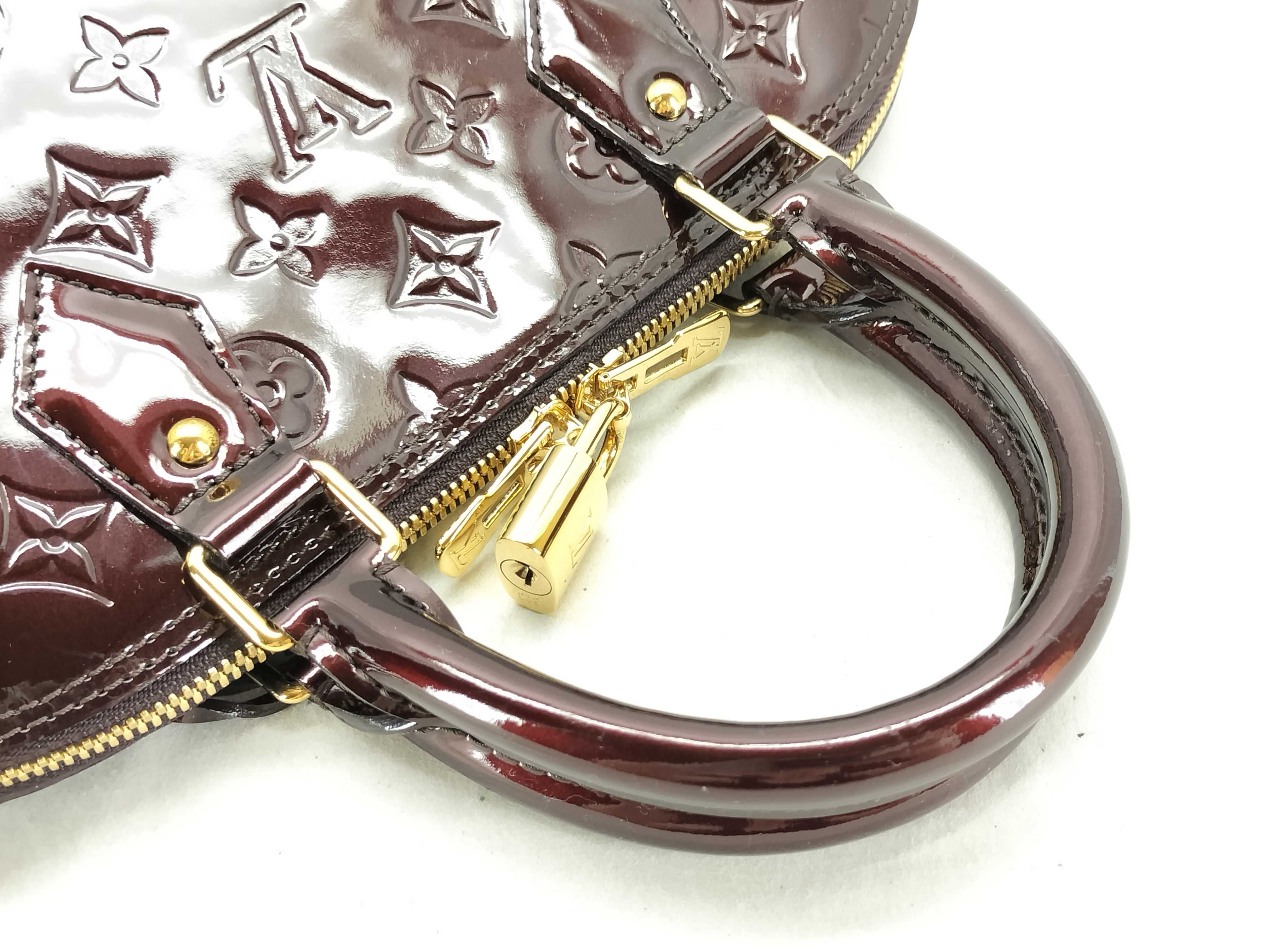 Vernis Alma PM M91611 SN3162 Bordeaux Handbag — view 3