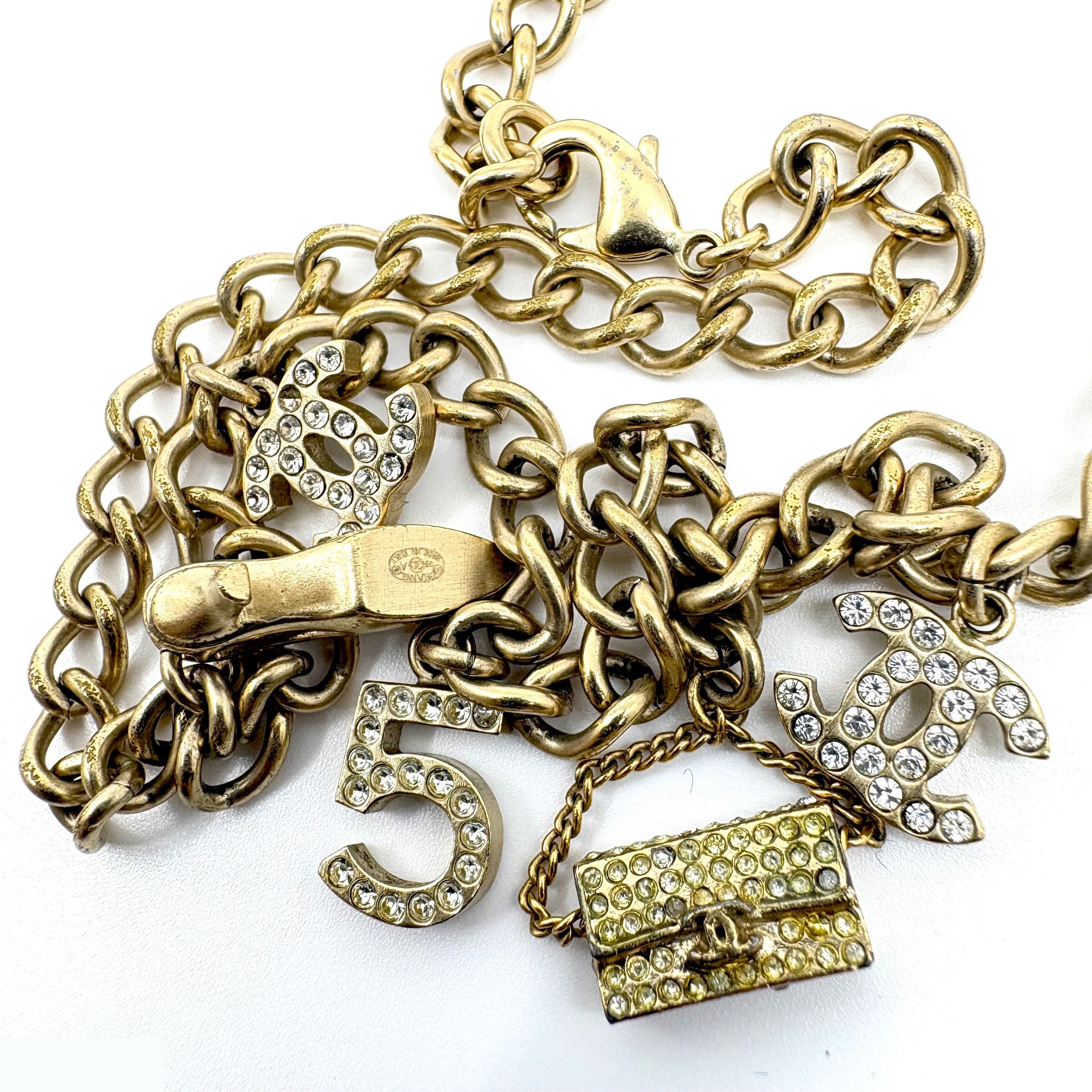 Icon Charm Matelassé Coco Mark (Precious Metal) Necklace Pendant — view 3