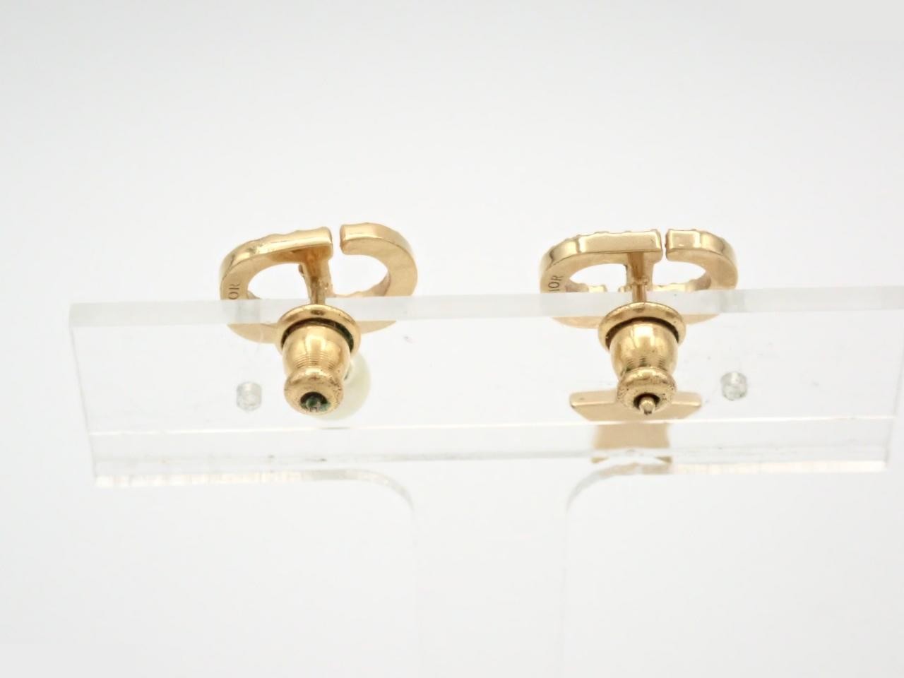 Gold earrings — view 2
