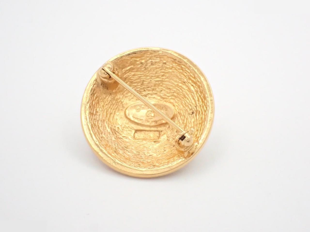 Brooch, Coco Mark, Gold — view 2