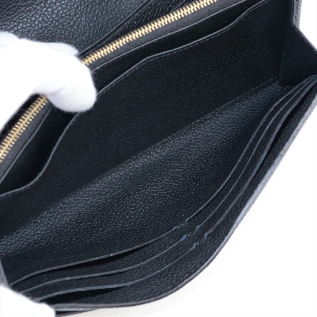 Bicolor Monogram Empreinte Portefeuille Sarah M80496 Noir x Cream Long Wallet with Initials; RFID detected. — view 7