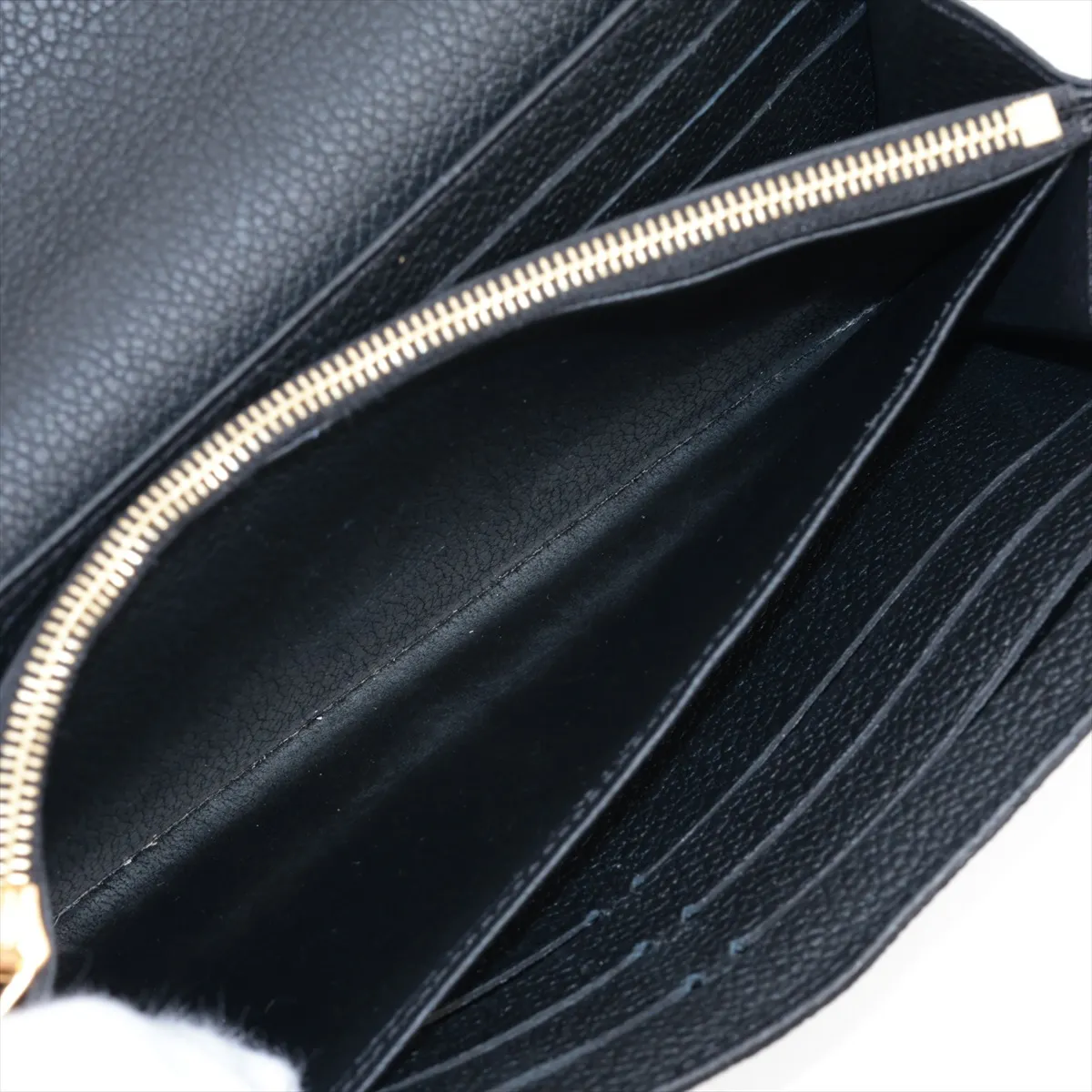 Bicolor Monogram Empreinte Portefeuille Sarah M80496 Noir x Cream Long Wallet with Initials; RFID detected. — view 8