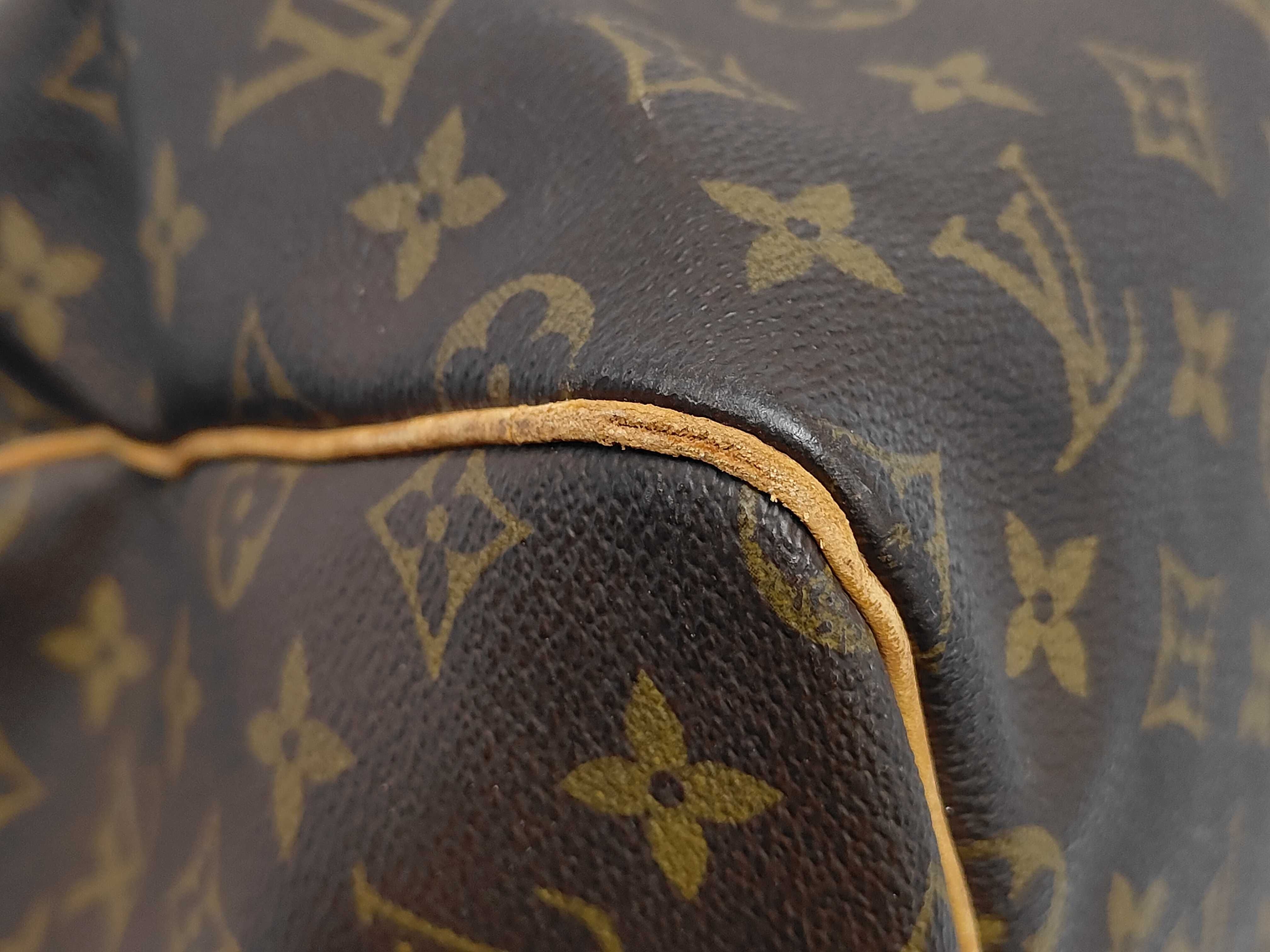 LV Keepall 55 Bag — view 4