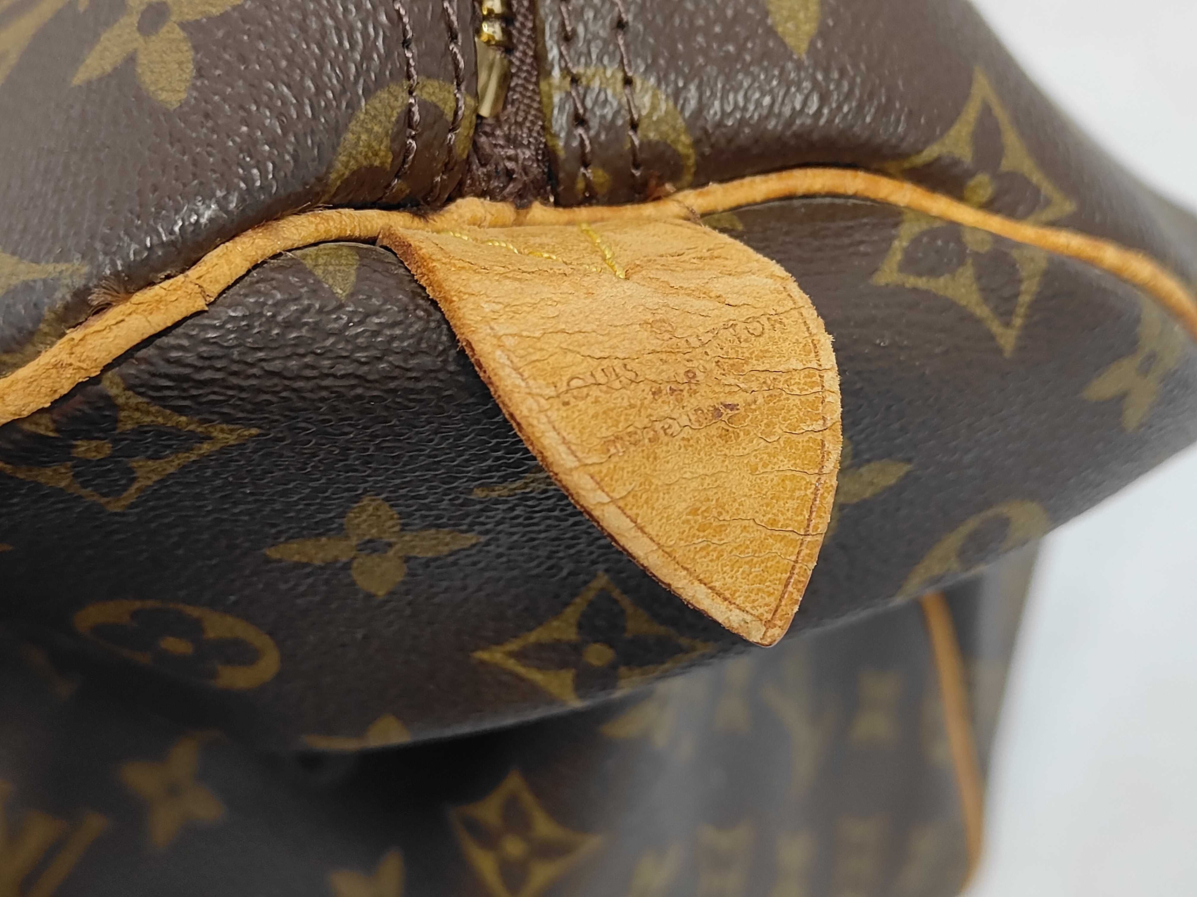 LV Keepall 55 Bag — view 9
