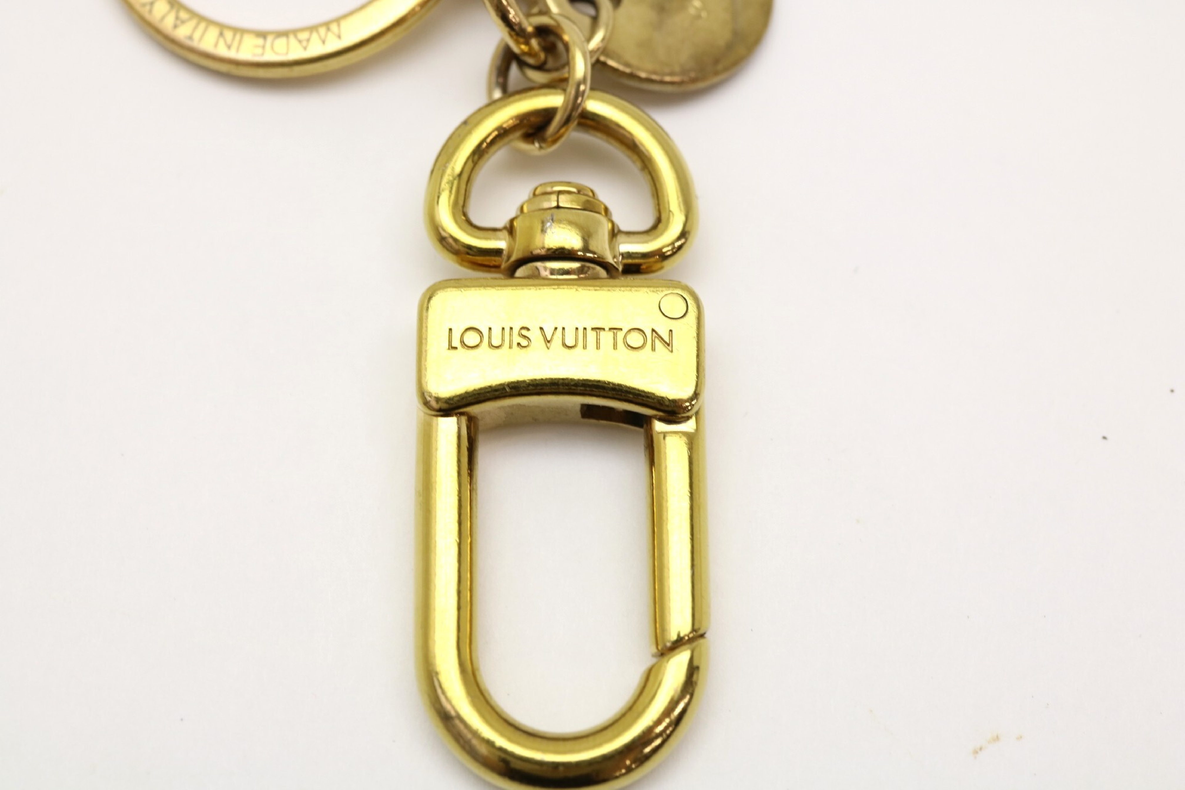 LV Circle Charm and other accessories — view 3