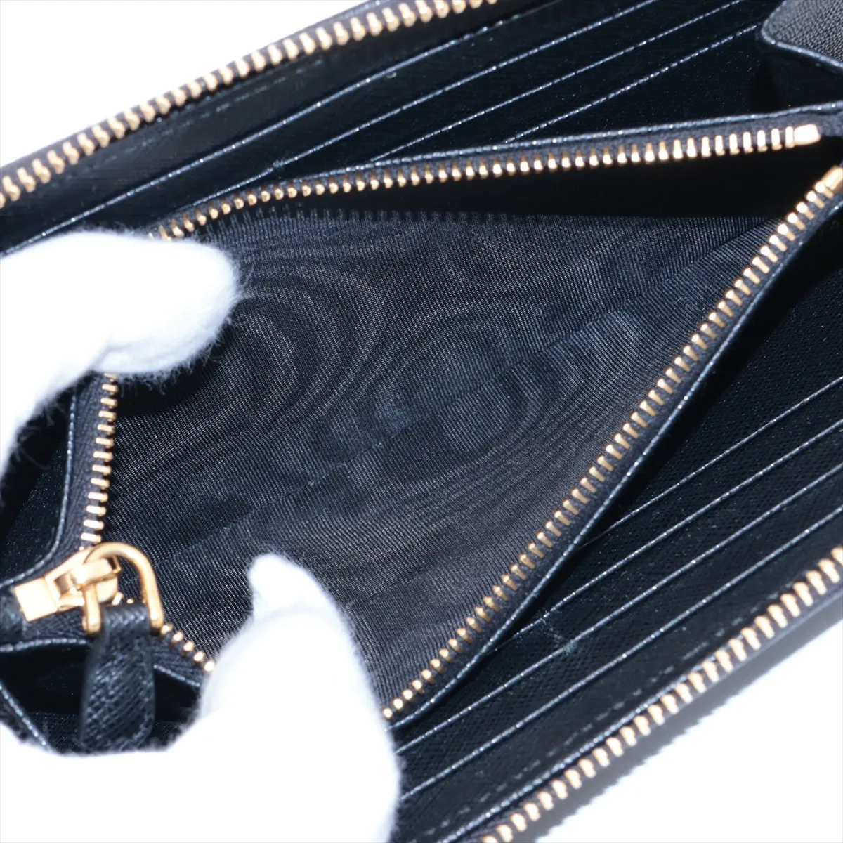 Saffiano 1ML506 Leather Round Zip Wallet Black — view 8