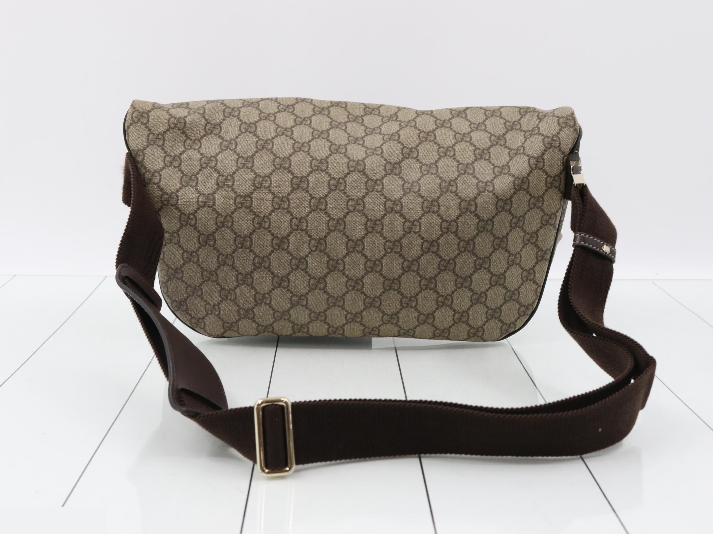 211110-001998 Gucci Supreme Body Bag — view 2