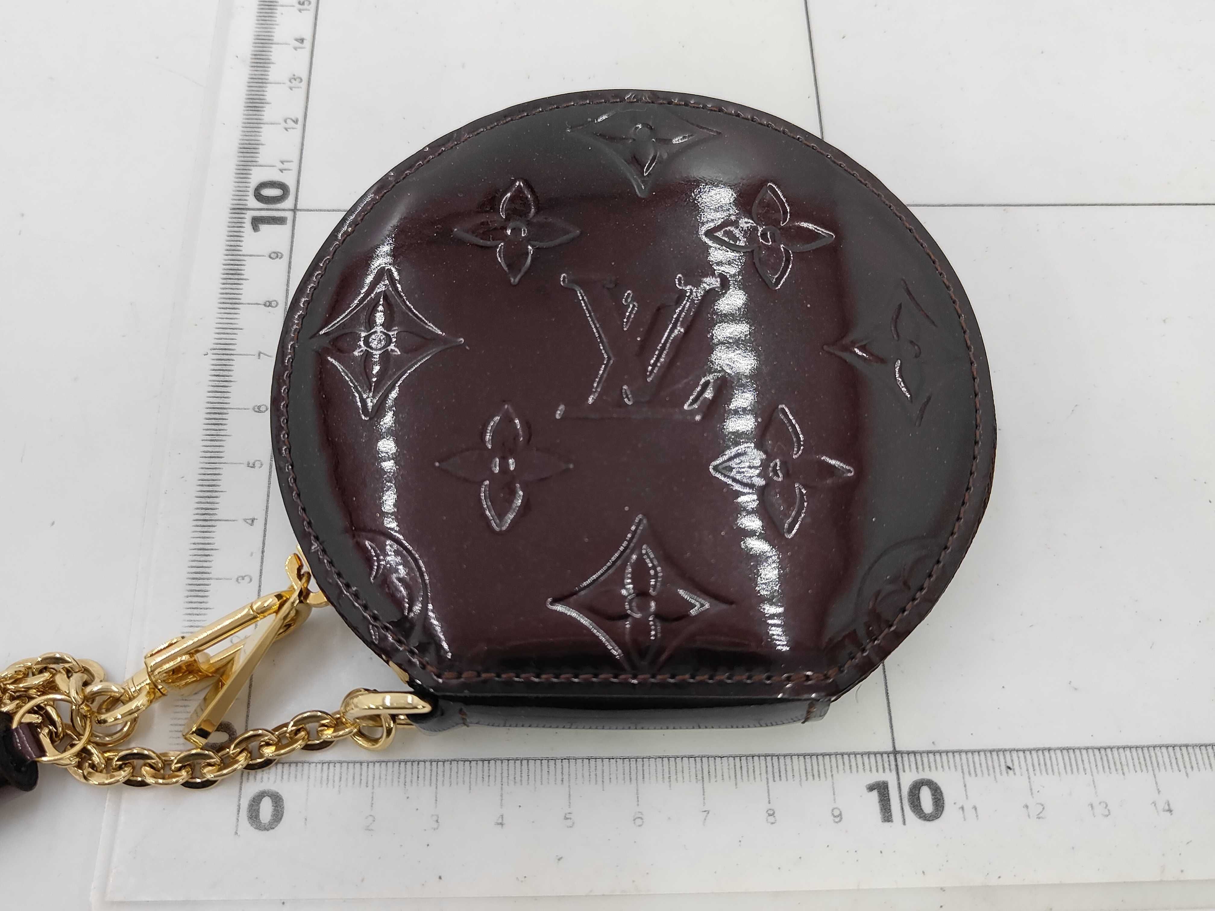 Monogram Vernis Portemonnaie Chapeau M91413 Coin Case — view 2